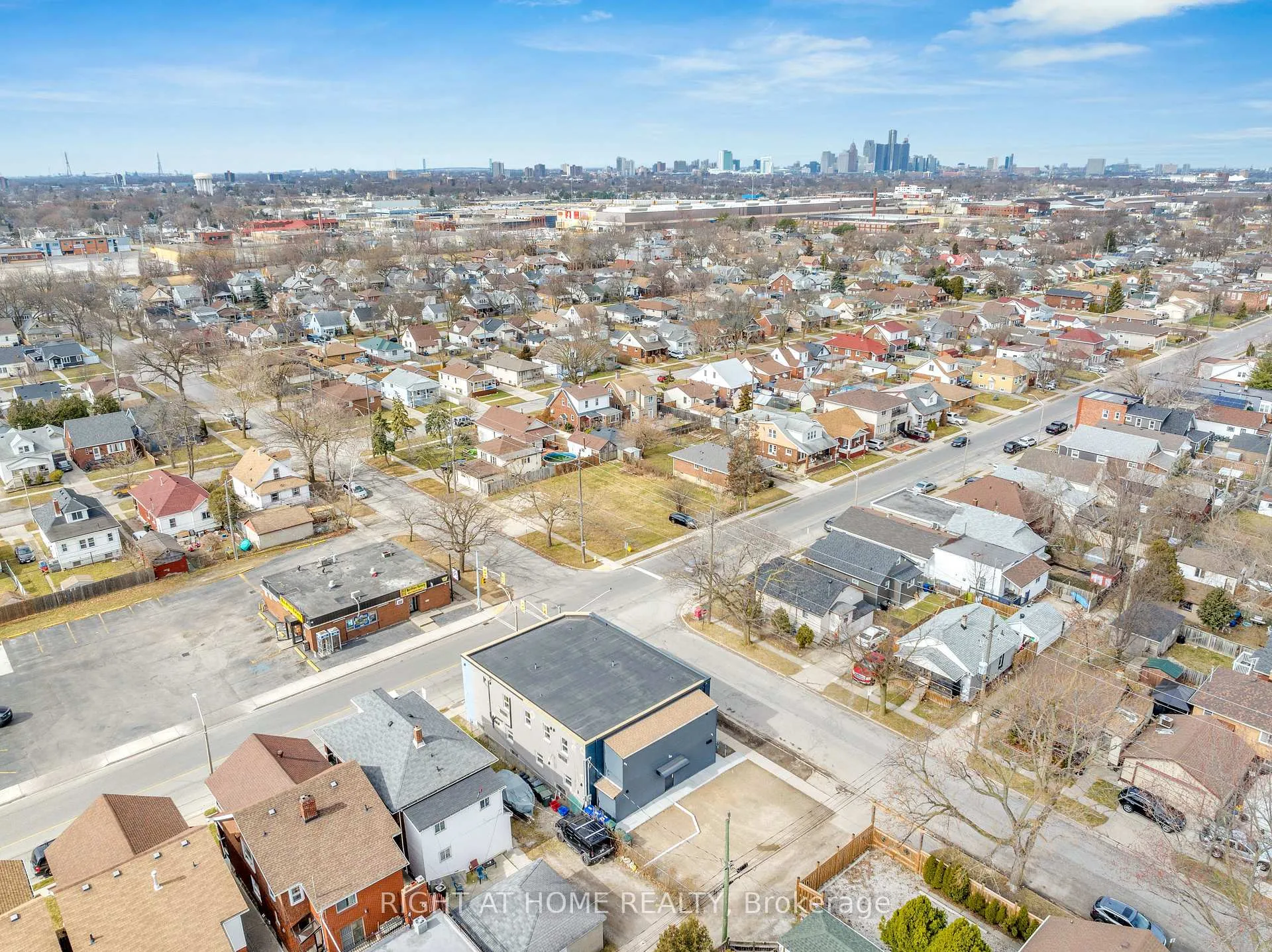 Photo 14 of Unit 202, 1804 Drouillard Road, Windsor — HOMEH