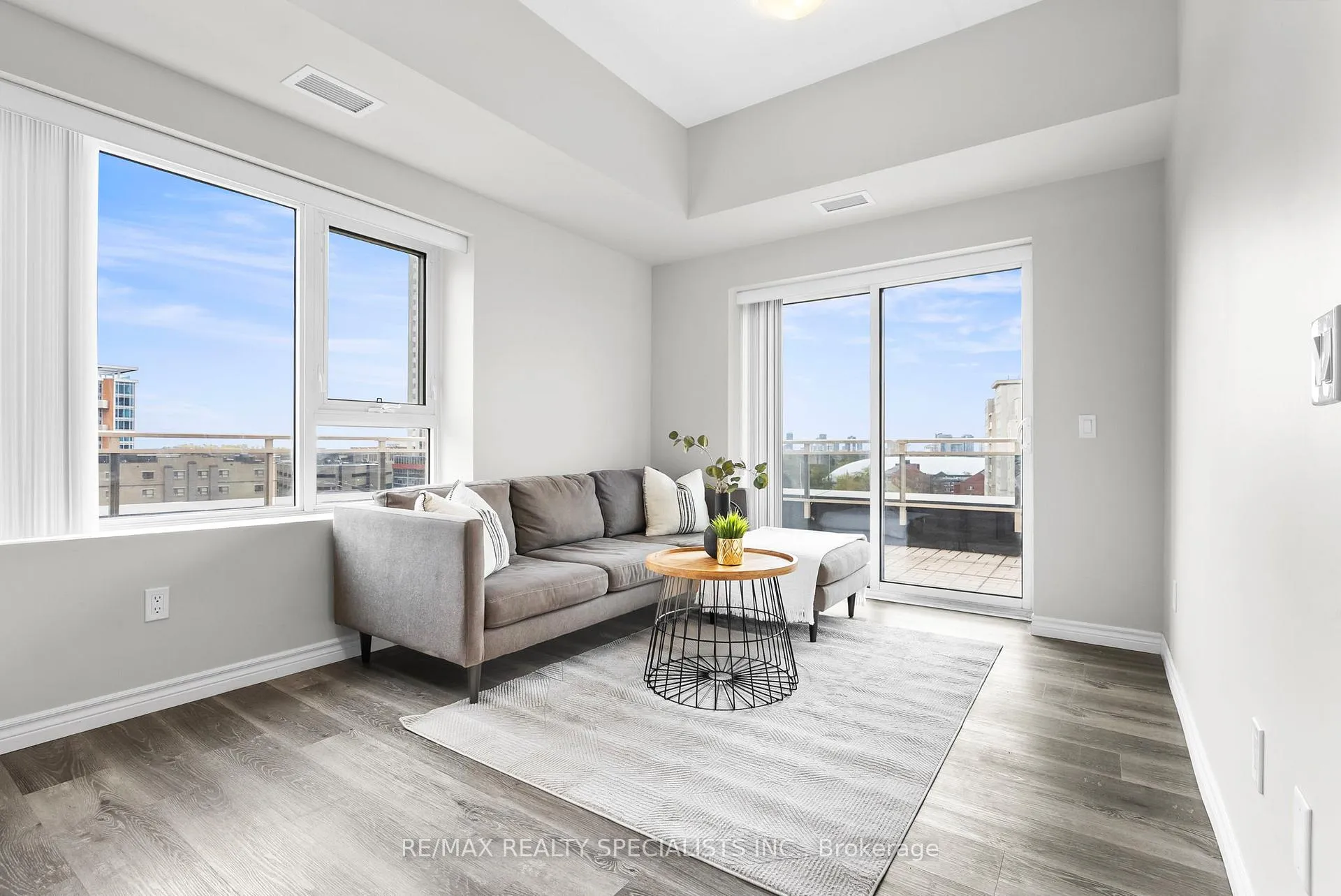 Photo 7 of Unit 805, 246 Lester Street, Waterloo, Beechwood/University — HOMEH