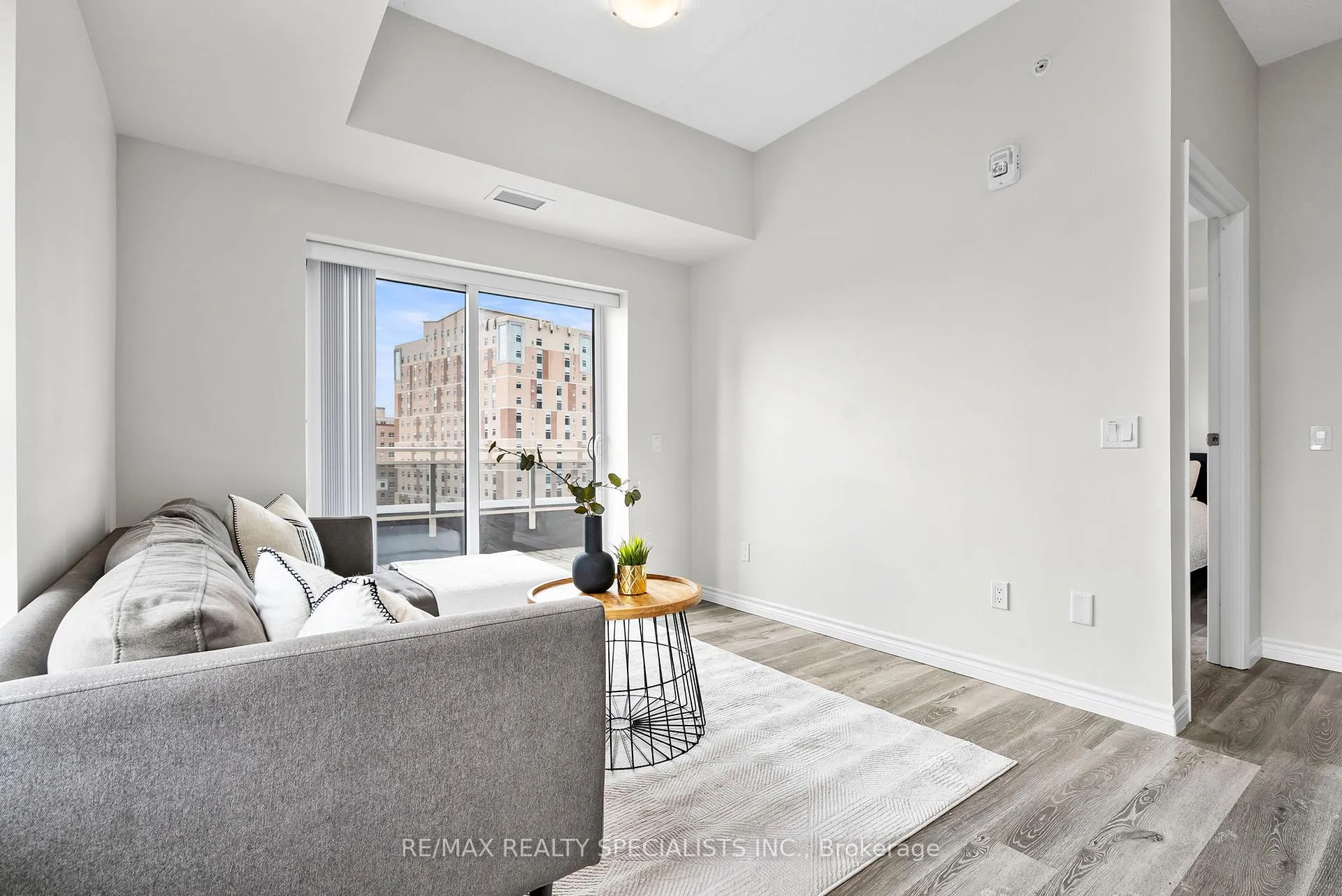Photo 8 of Unit 805, 246 Lester Street, Waterloo, Beechwood/University — HOMEH