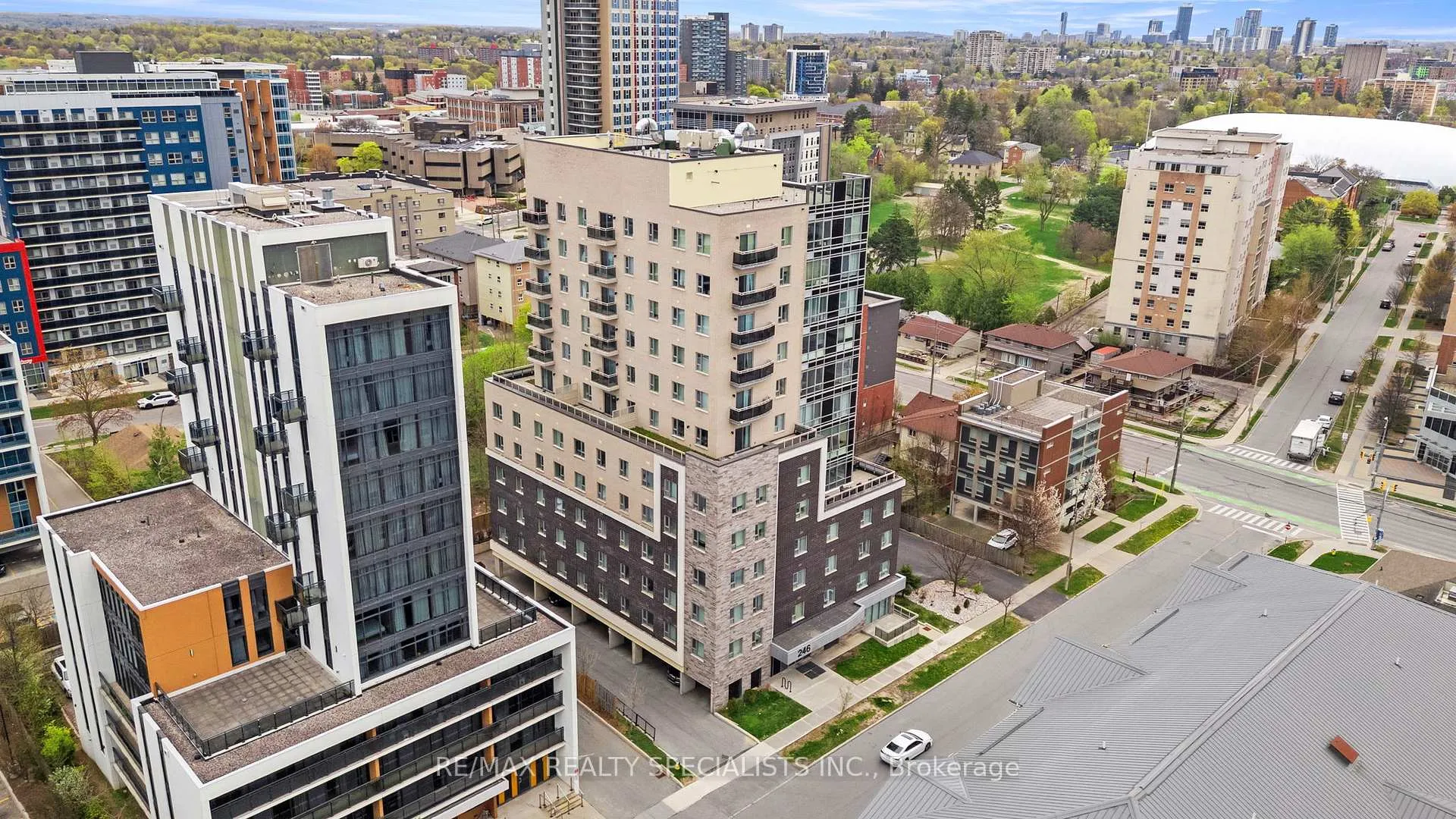 Photo 32 of Unit 805, 246 Lester Street, Waterloo, Beechwood/University — HOMEH