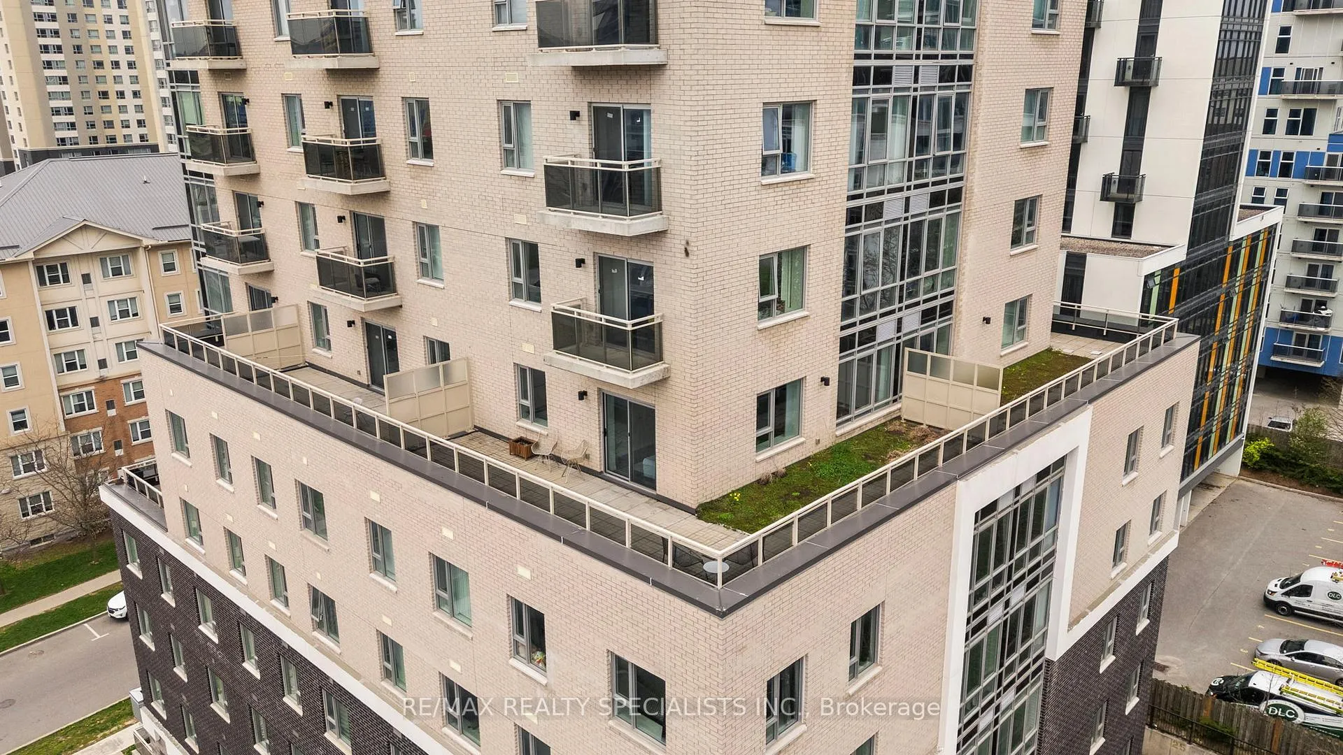 Photo 33 of Unit 805, 246 Lester Street, Waterloo, Beechwood/University — HOMEH