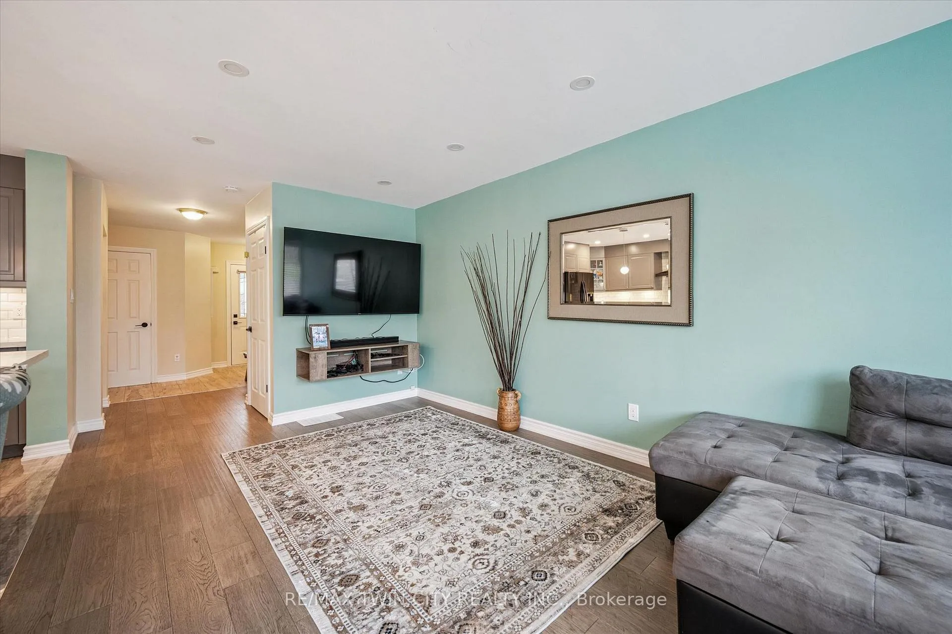 Photo 6 of 116 Kerwood Drive, Cambridge — HOMEH