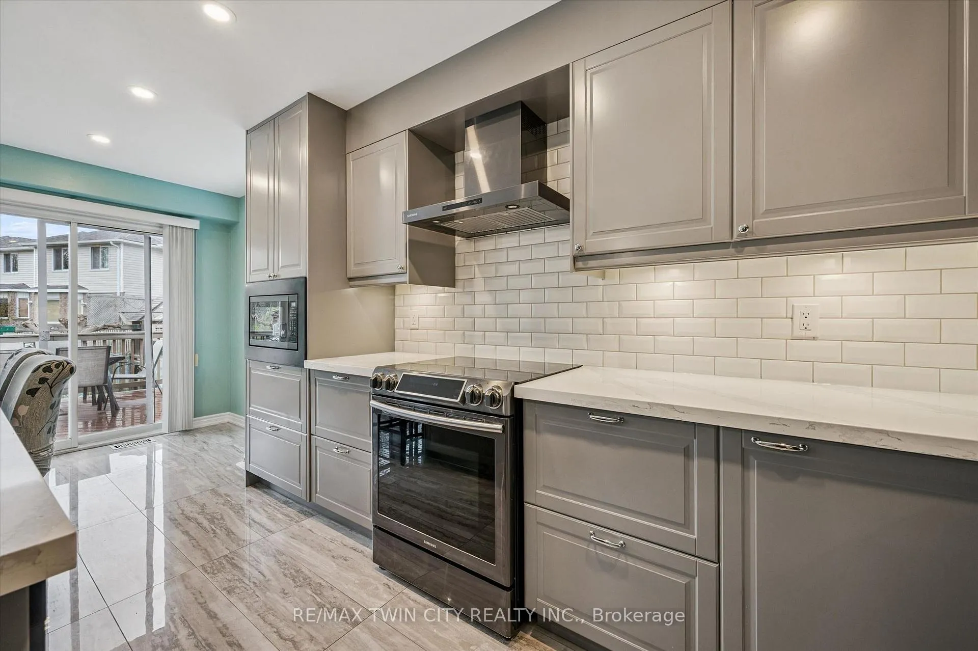 Photo 8 of 116 Kerwood Drive, Cambridge — HOMEH