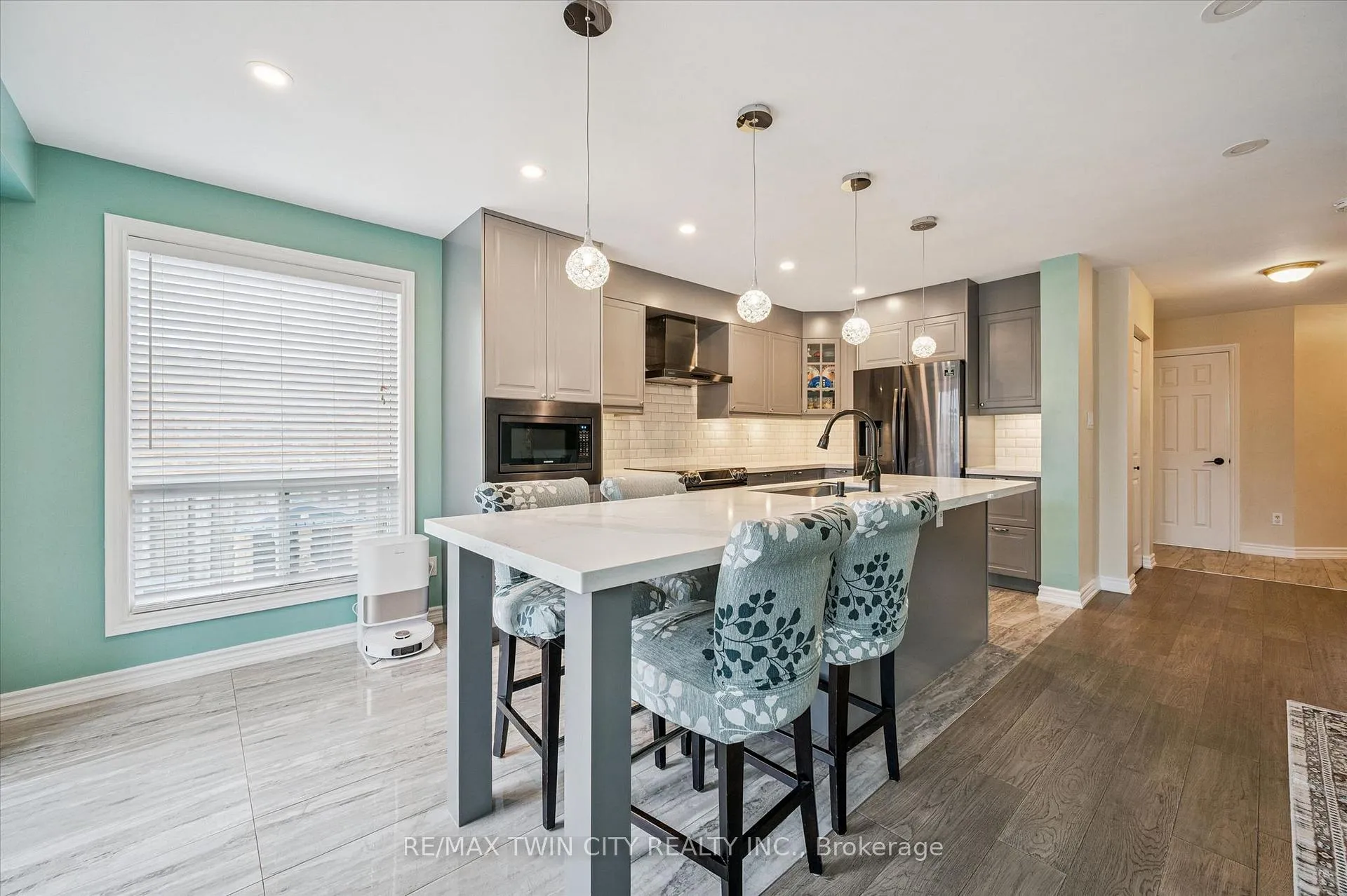 Photo 11 of 116 Kerwood Drive, Cambridge — HOMEH