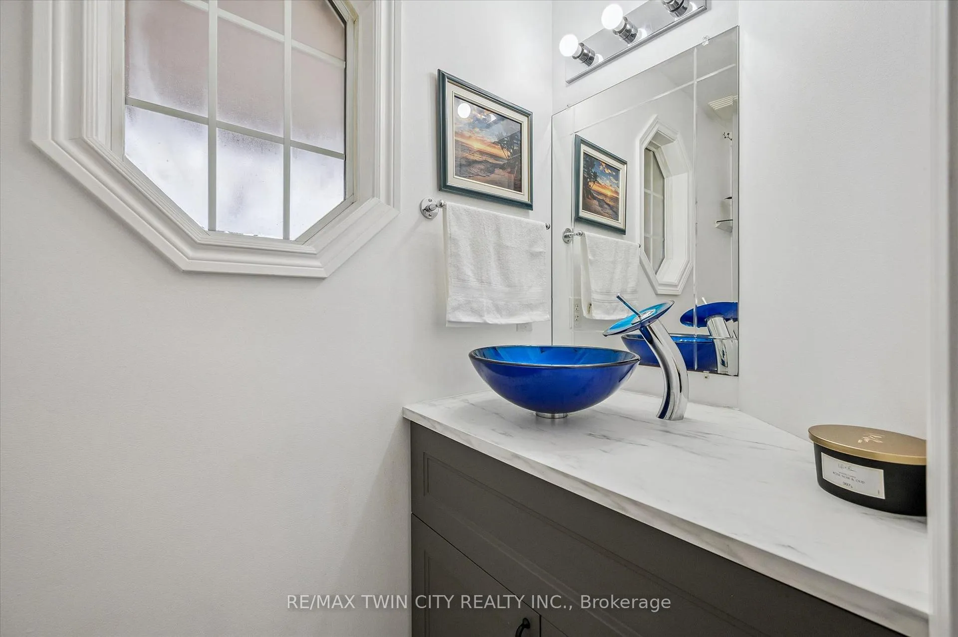 Photo 12 of 116 Kerwood Drive, Cambridge — HOMEH