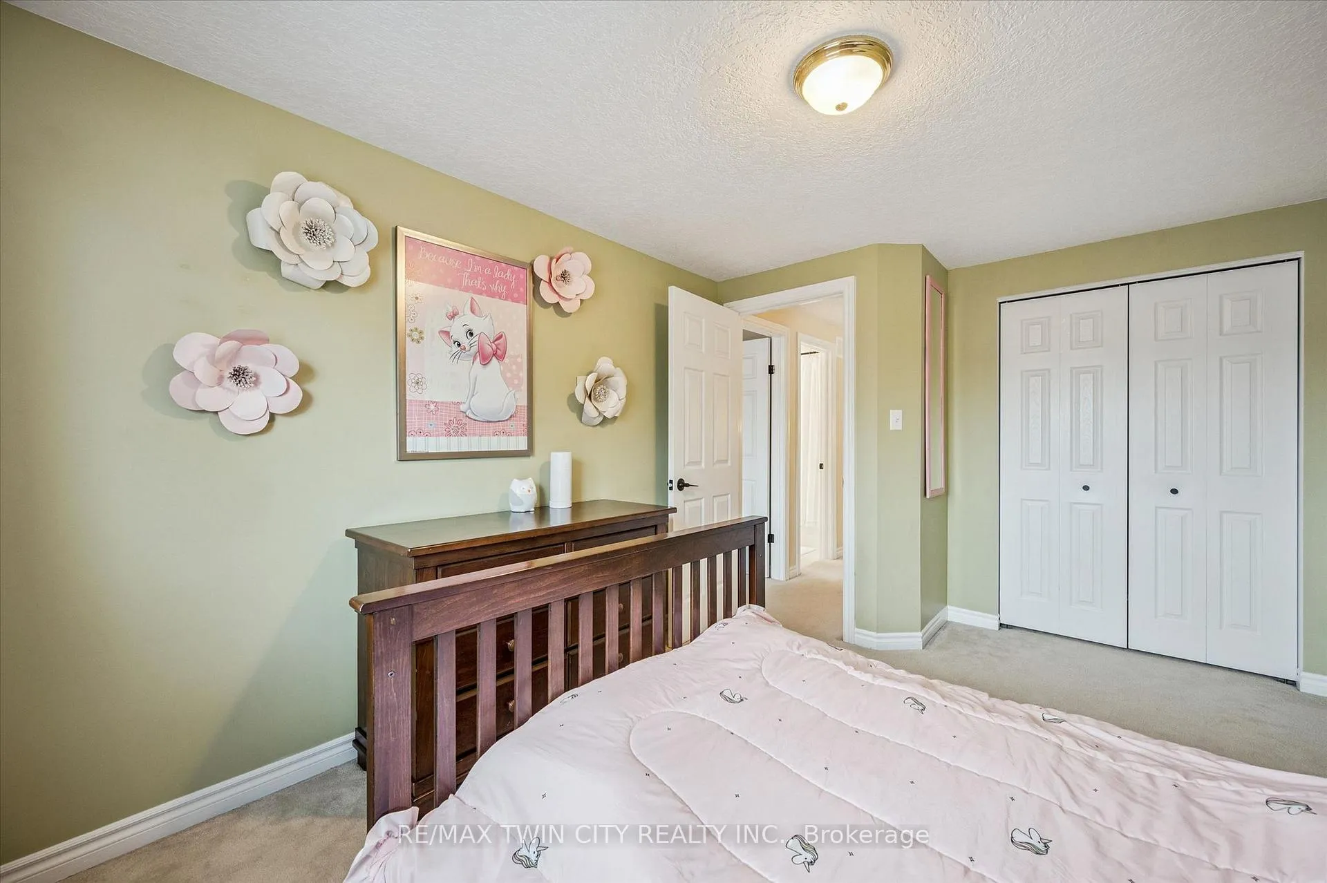 Photo 17 of 116 Kerwood Drive, Cambridge — HOMEH