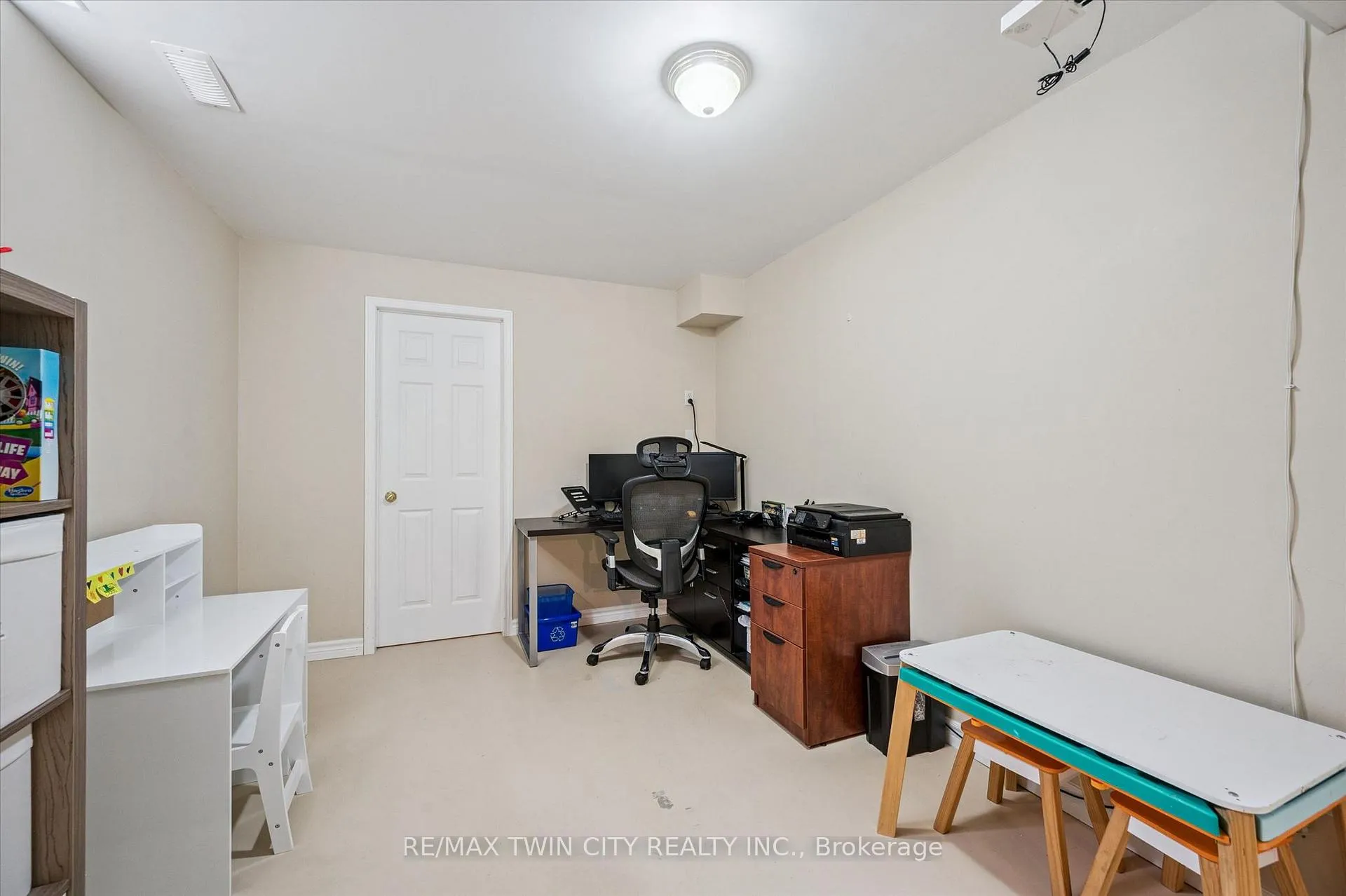 Photo 22 of 116 Kerwood Drive, Cambridge — HOMEH