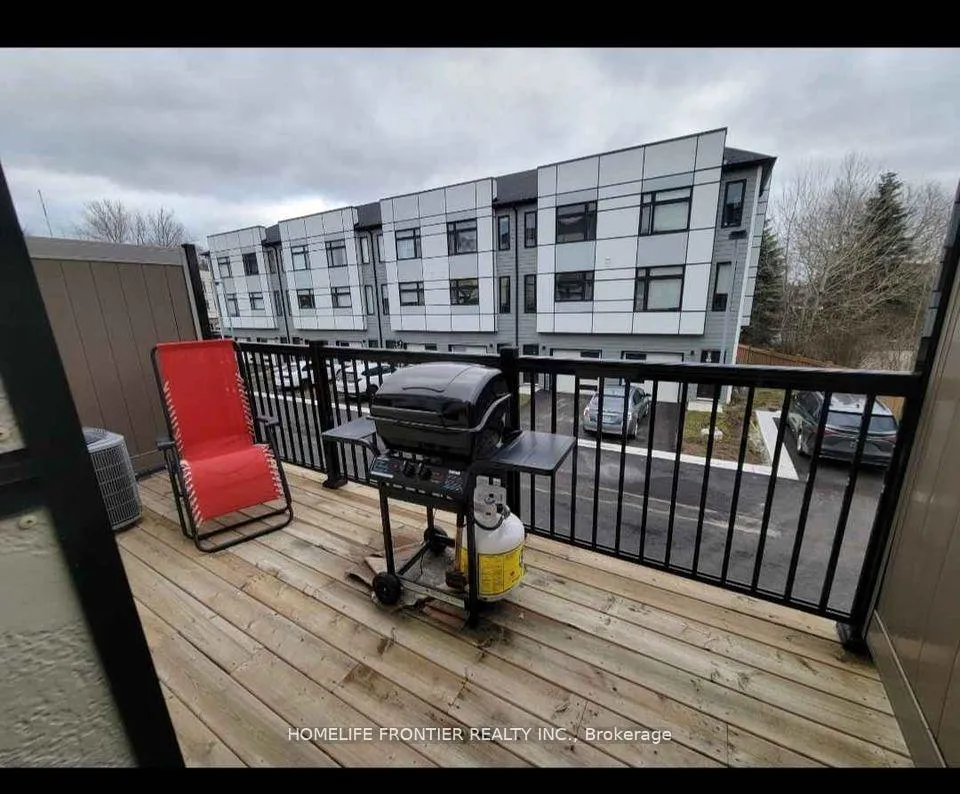 Photo 8 of Unit 3 Upper, 540 Essa Road, Barrie, Holly — HOMEH