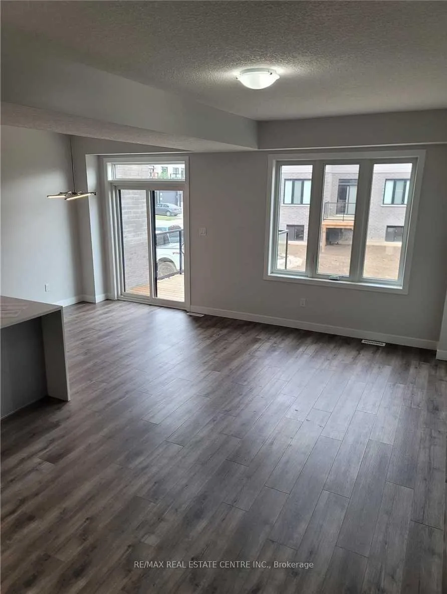 Photo 4 of Unit 87, 3380 Singleton Avenue, London, South W — HOMEH