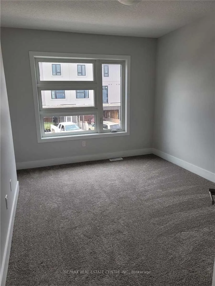 Photo 7 of Unit 87, 3380 Singleton Avenue, London, South W — HOMEH