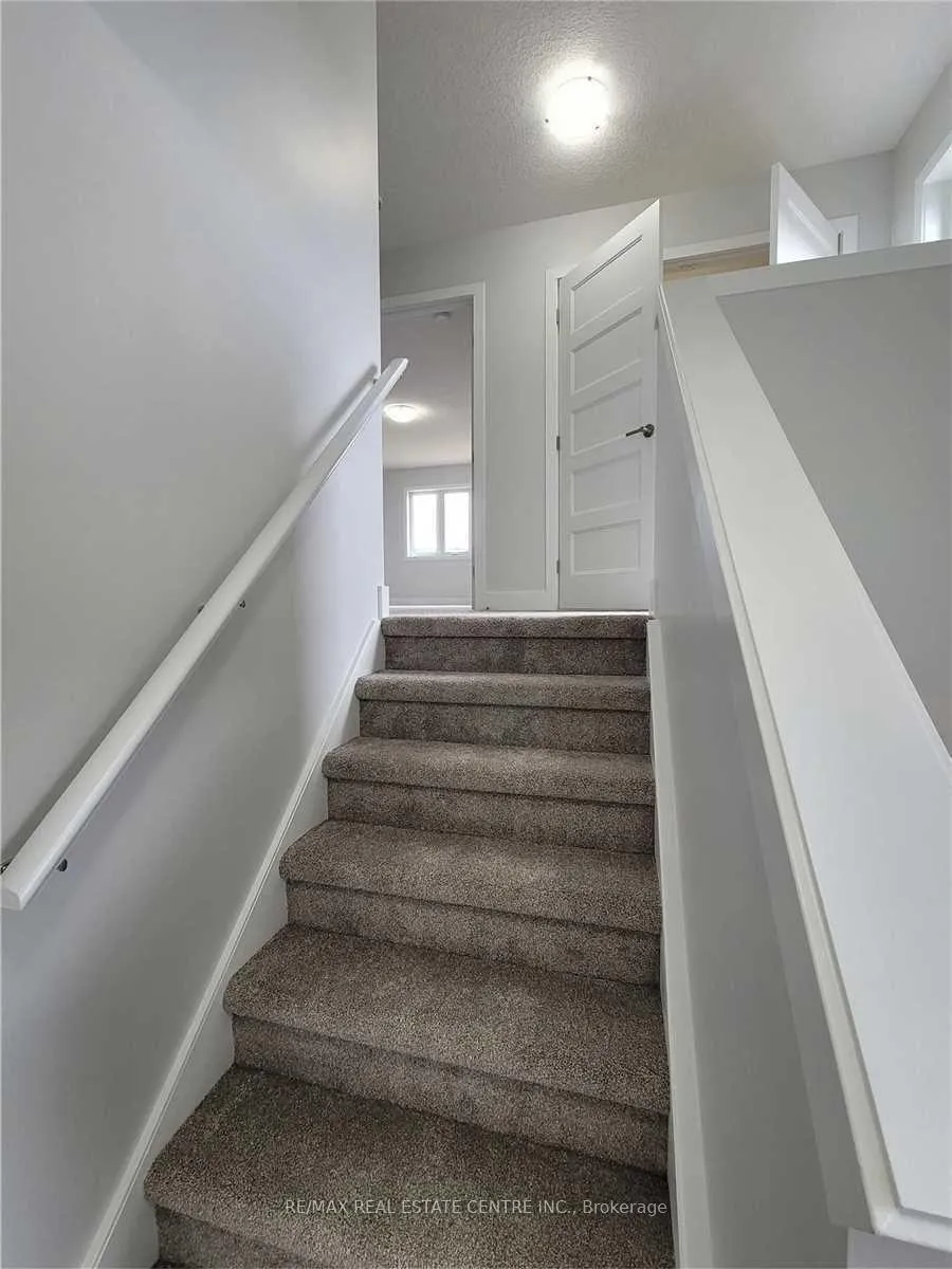 Photo 9 of Unit 87, 3380 Singleton Avenue, London, South W — HOMEH