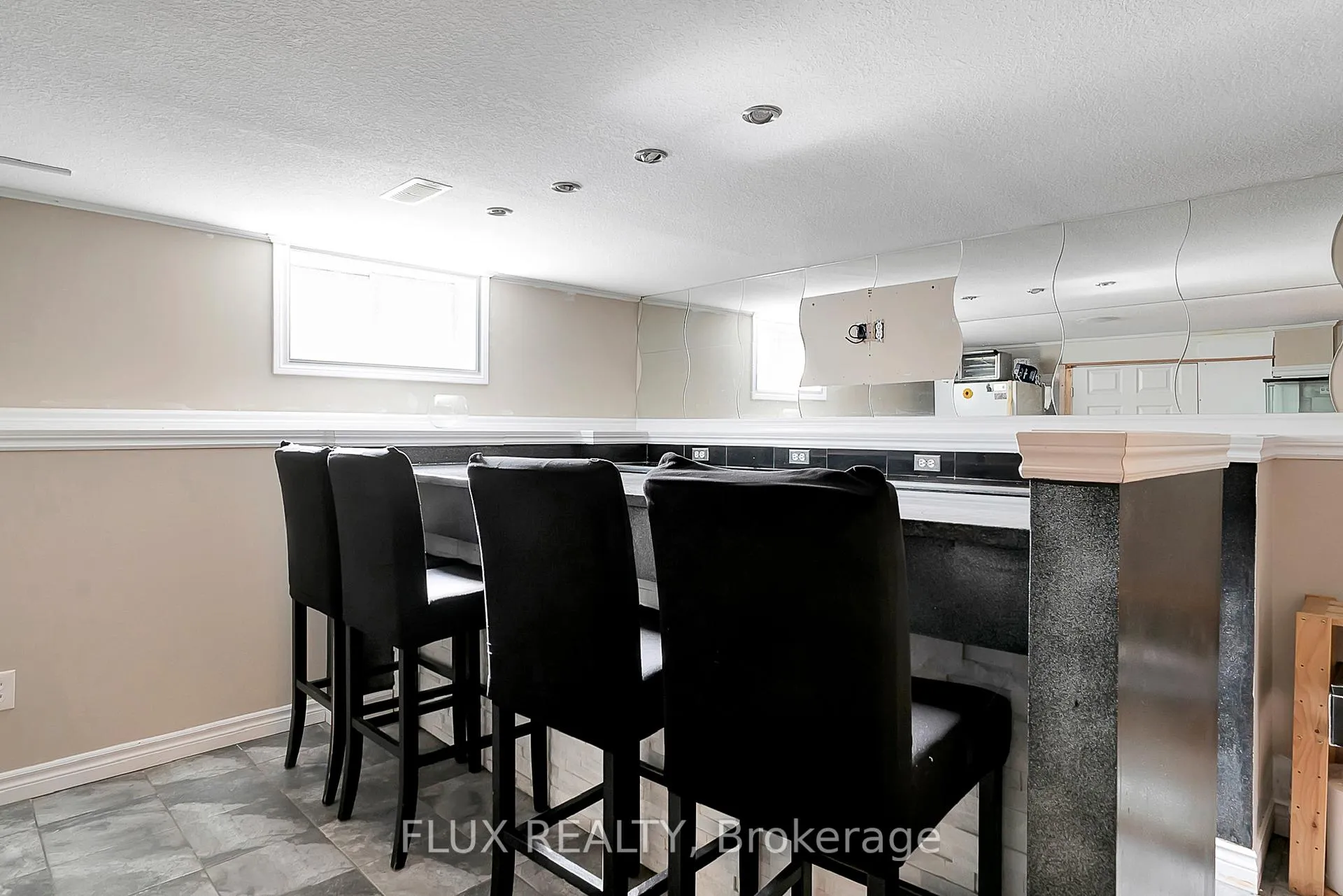 Photo 13 of 1392 Doon Village Road, Kitchener, Lower Doon — HOMEH