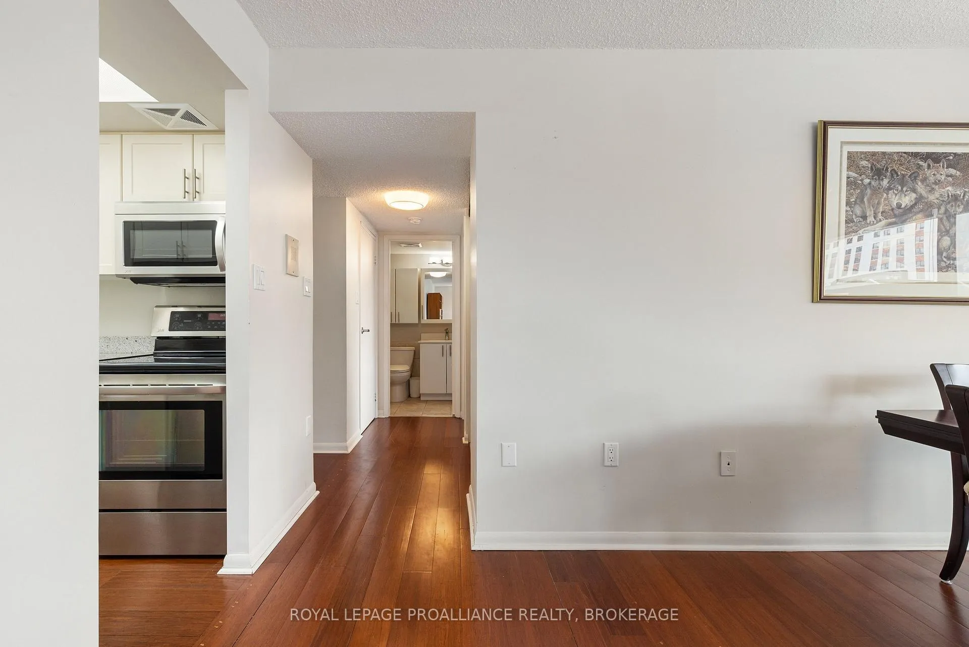 Photo 4 of Unit 301, 165 Ontario Street, Kingston, Central City East — HOMEH