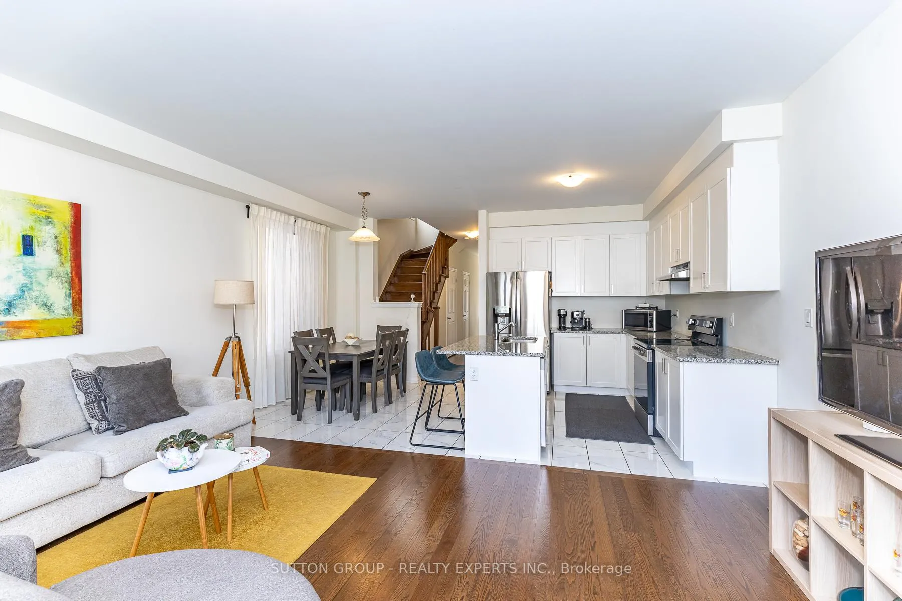 Photo 10 of 130 Ice Palace Crescent, Oshawa, Windfields — HOMEH