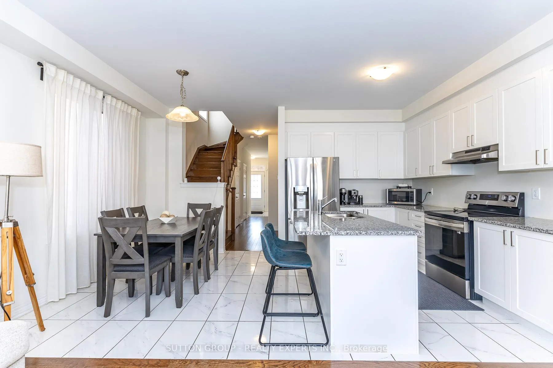 Photo 13 of 130 Ice Palace Crescent, Oshawa, Windfields — HOMEH