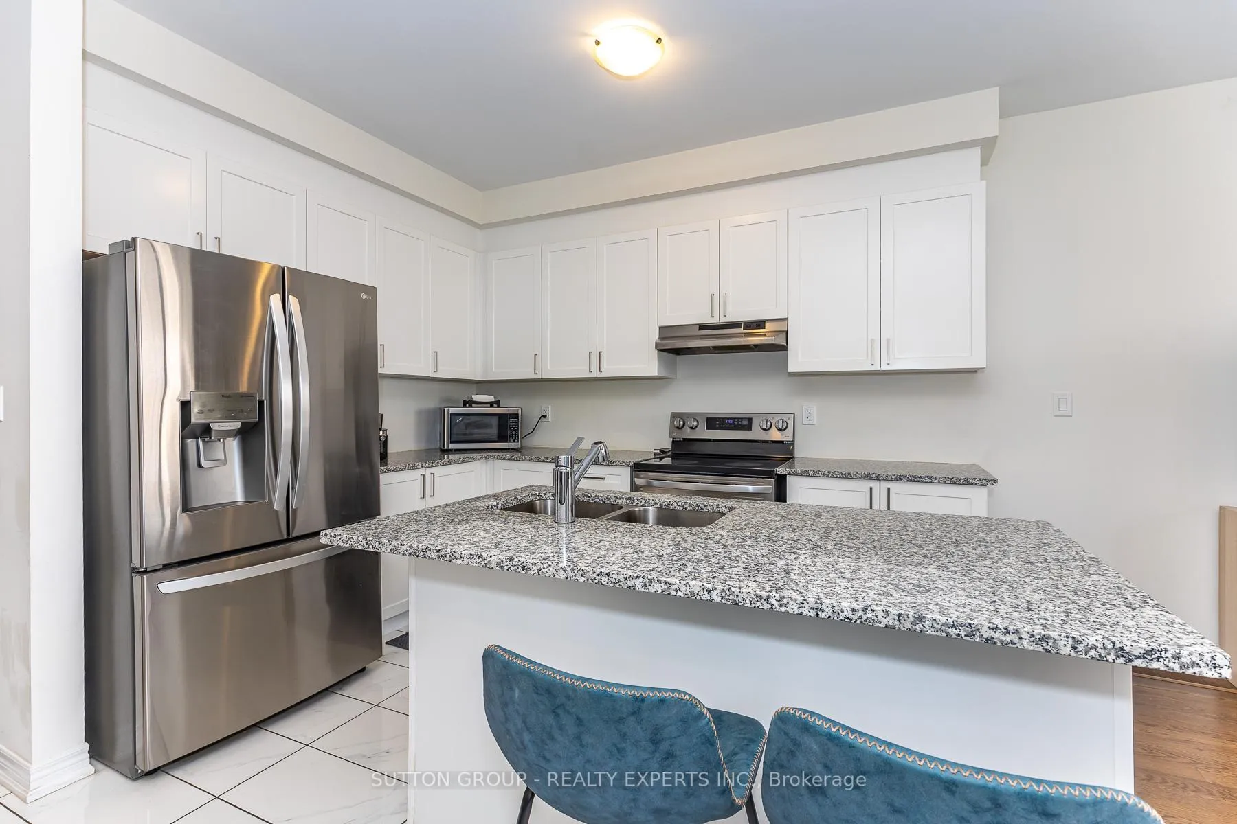 Photo 15 of 130 Ice Palace Crescent, Oshawa, Windfields — HOMEH