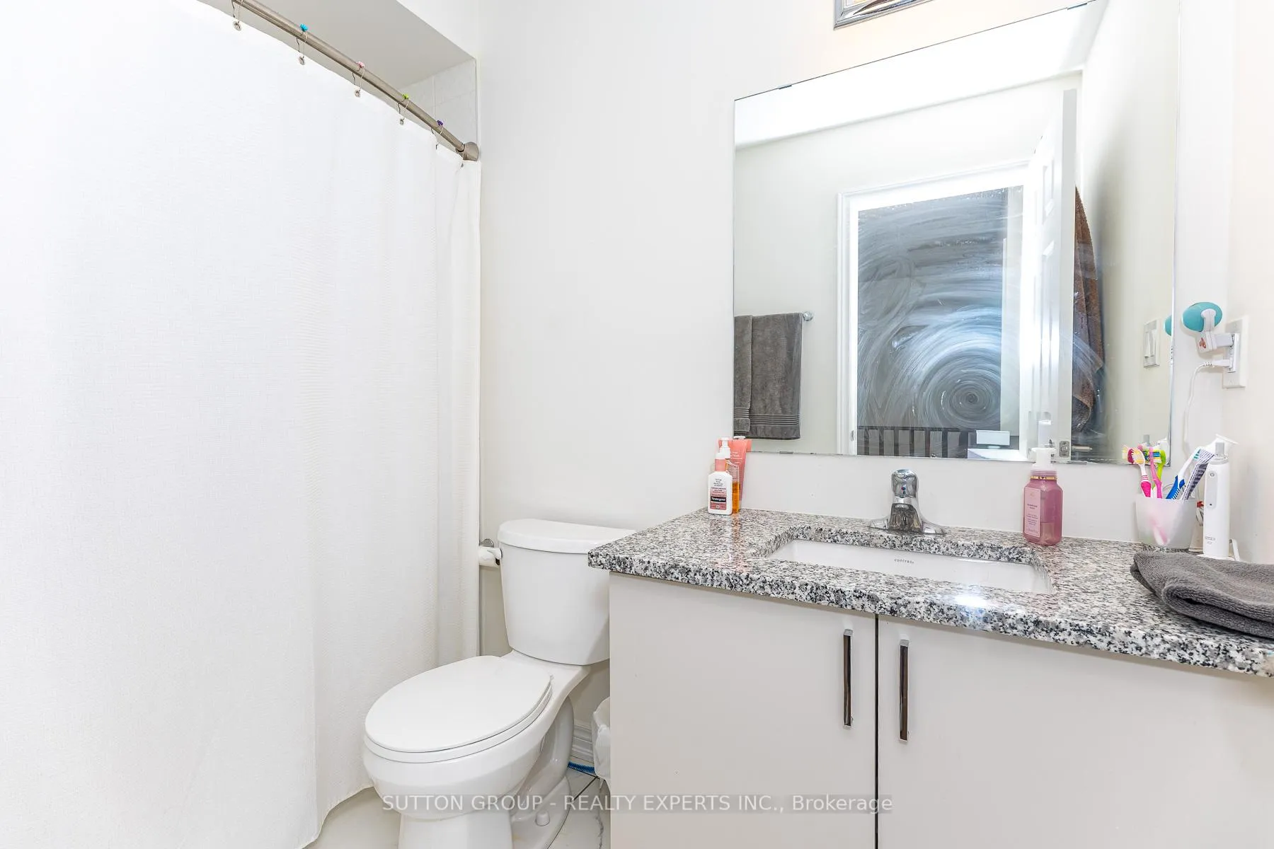 Photo 36 of 130 Ice Palace Crescent, Oshawa, Windfields — HOMEH