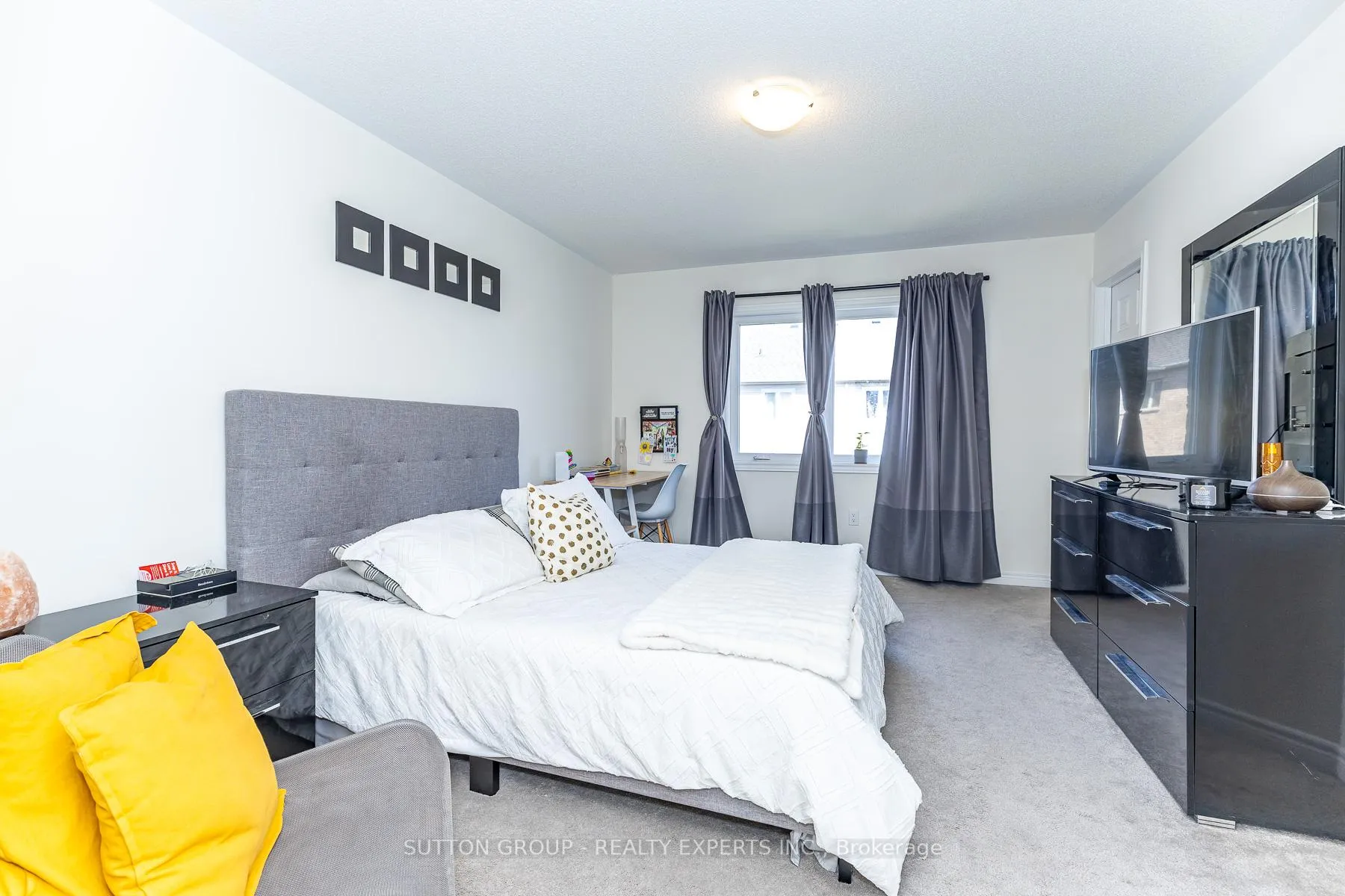 Photo 37 of 130 Ice Palace Crescent, Oshawa, Windfields — HOMEH