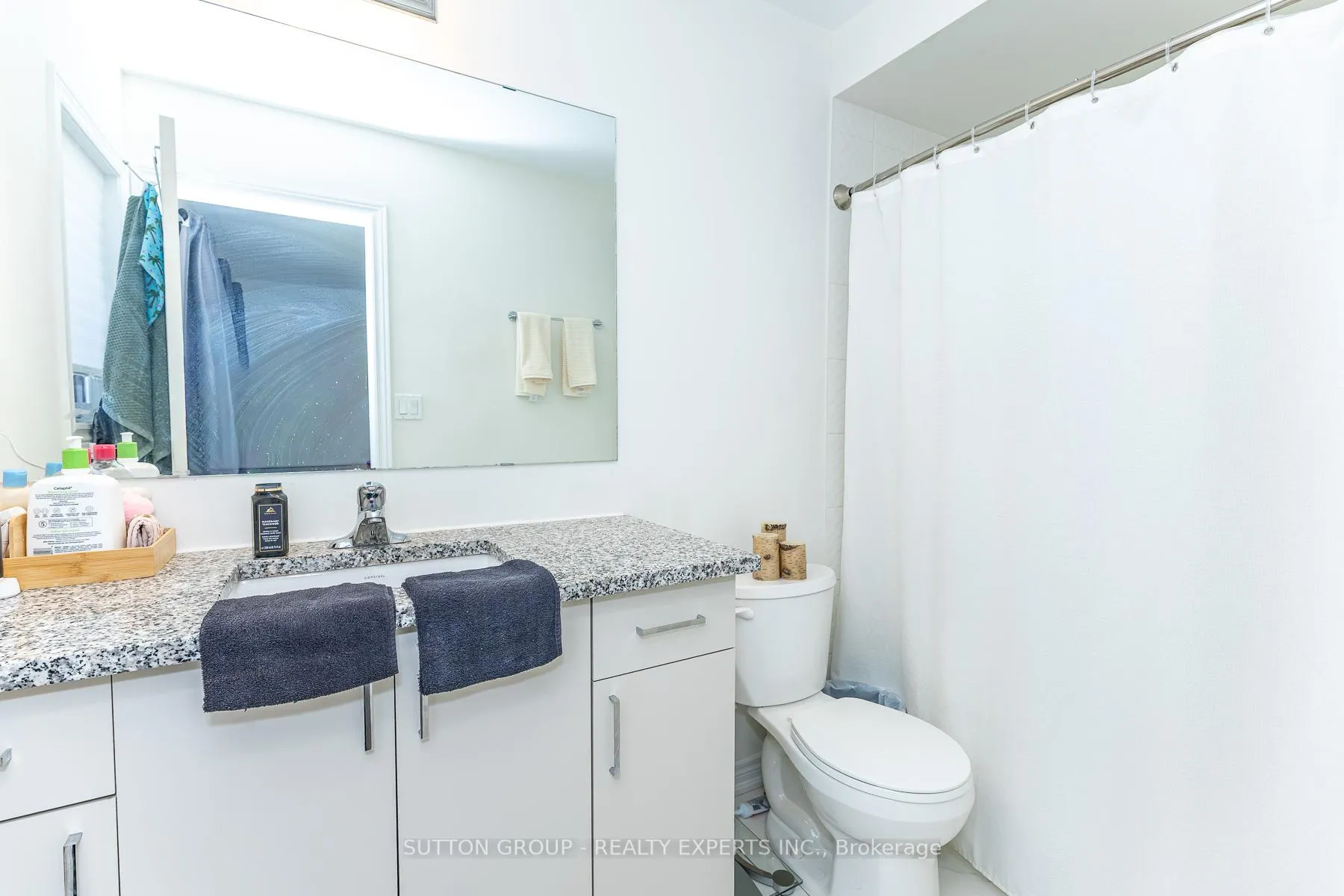 Photo 42 of 130 Ice Palace Crescent, Oshawa, Windfields — HOMEH