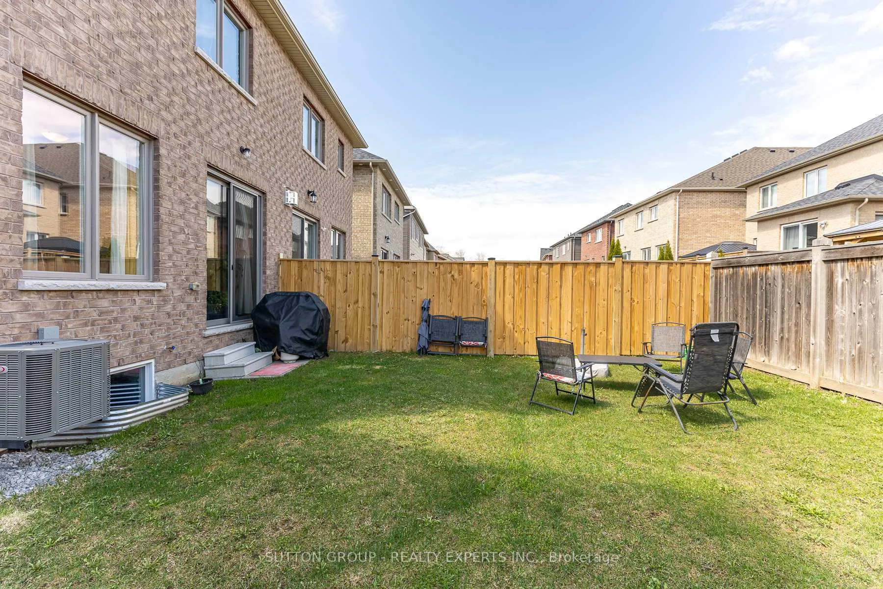Photo 48 of 130 Ice Palace Crescent, Oshawa, Windfields — HOMEH
