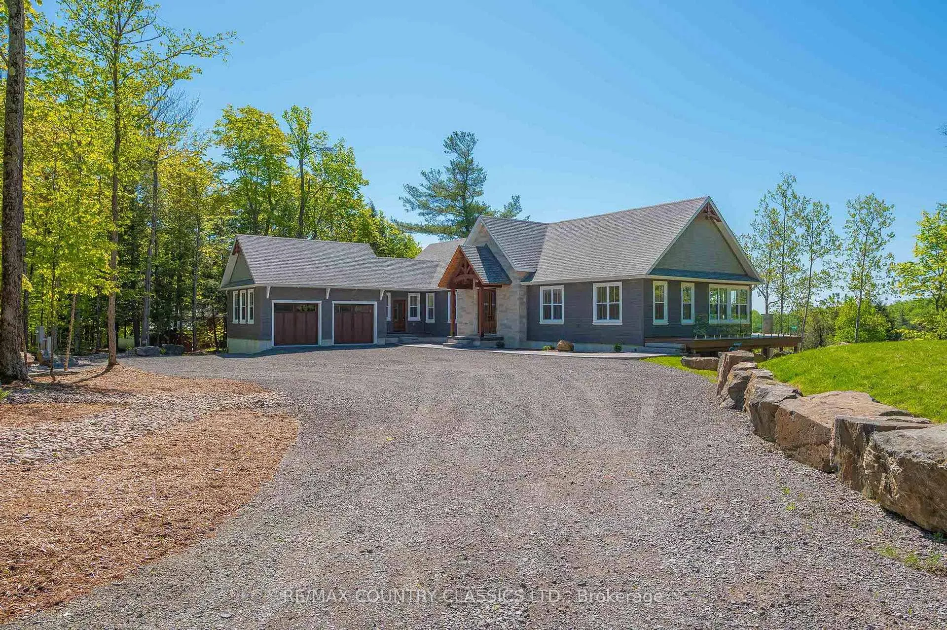 Photo 2 of 400 Antelope Trail, North Kawartha — HOMEH