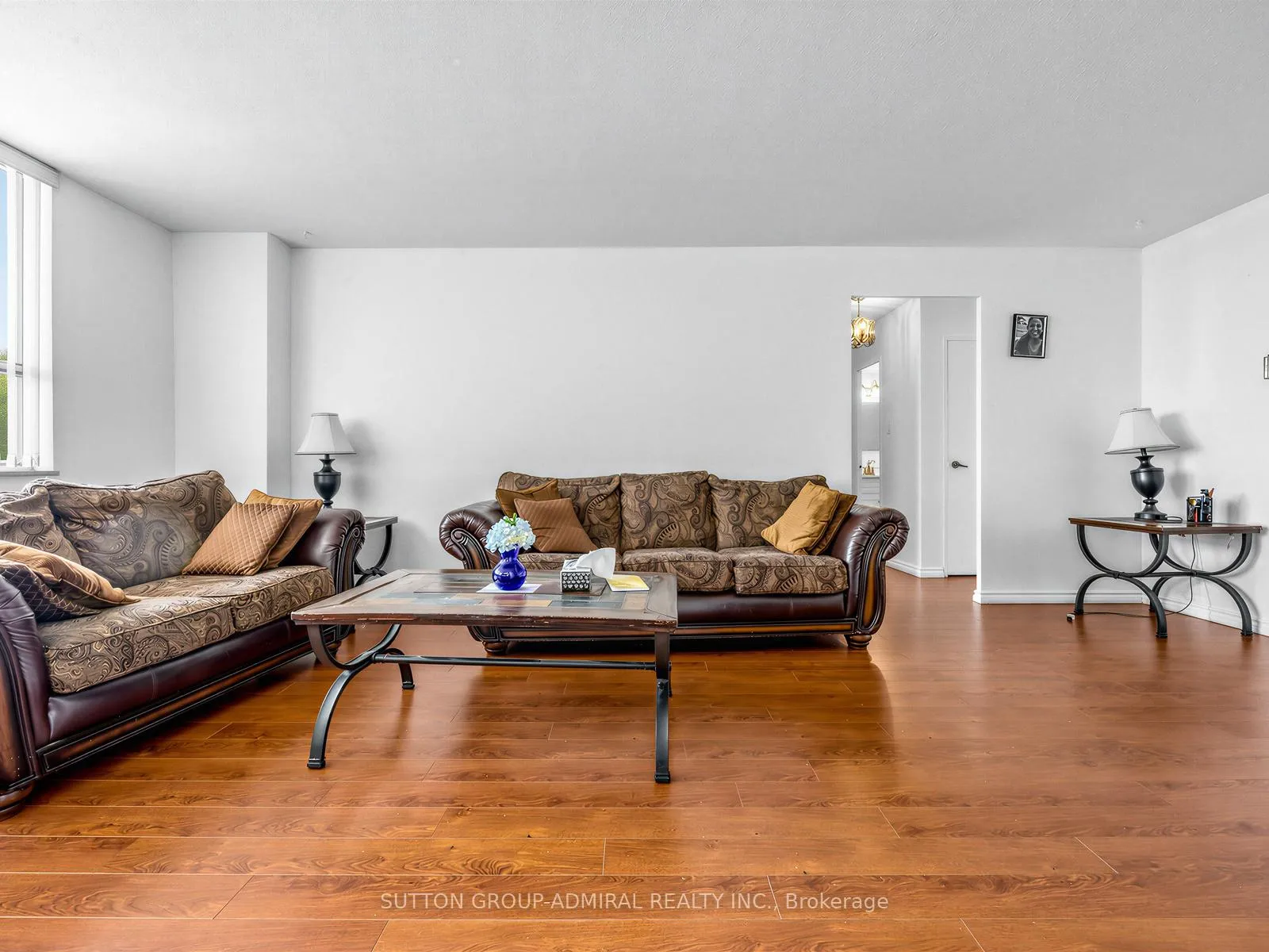 Photo 6 of Unit 505, 130 Neptune Drive, Toronto, Englemount-Lawrence — HOMEH