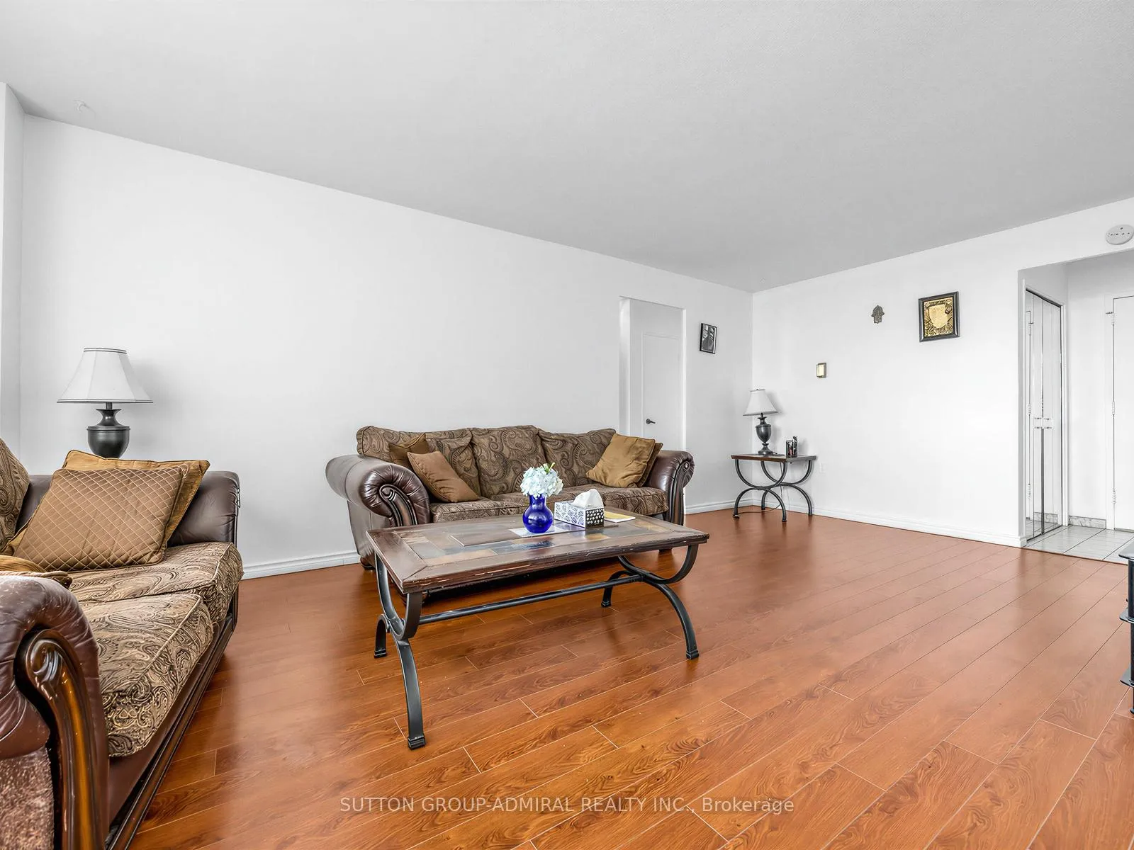 Photo 8 of Unit 505, 130 Neptune Drive, Toronto, Englemount-Lawrence — HOMEH