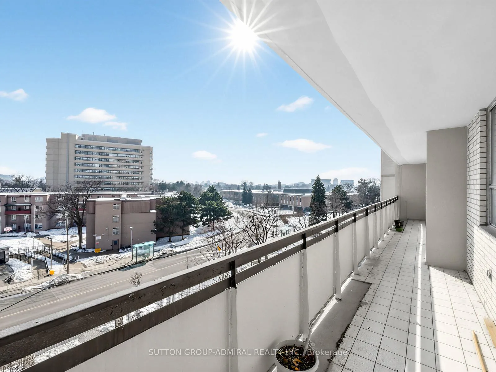 Photo 23 of Unit 505, 130 Neptune Drive, Toronto, Englemount-Lawrence — HOMEH