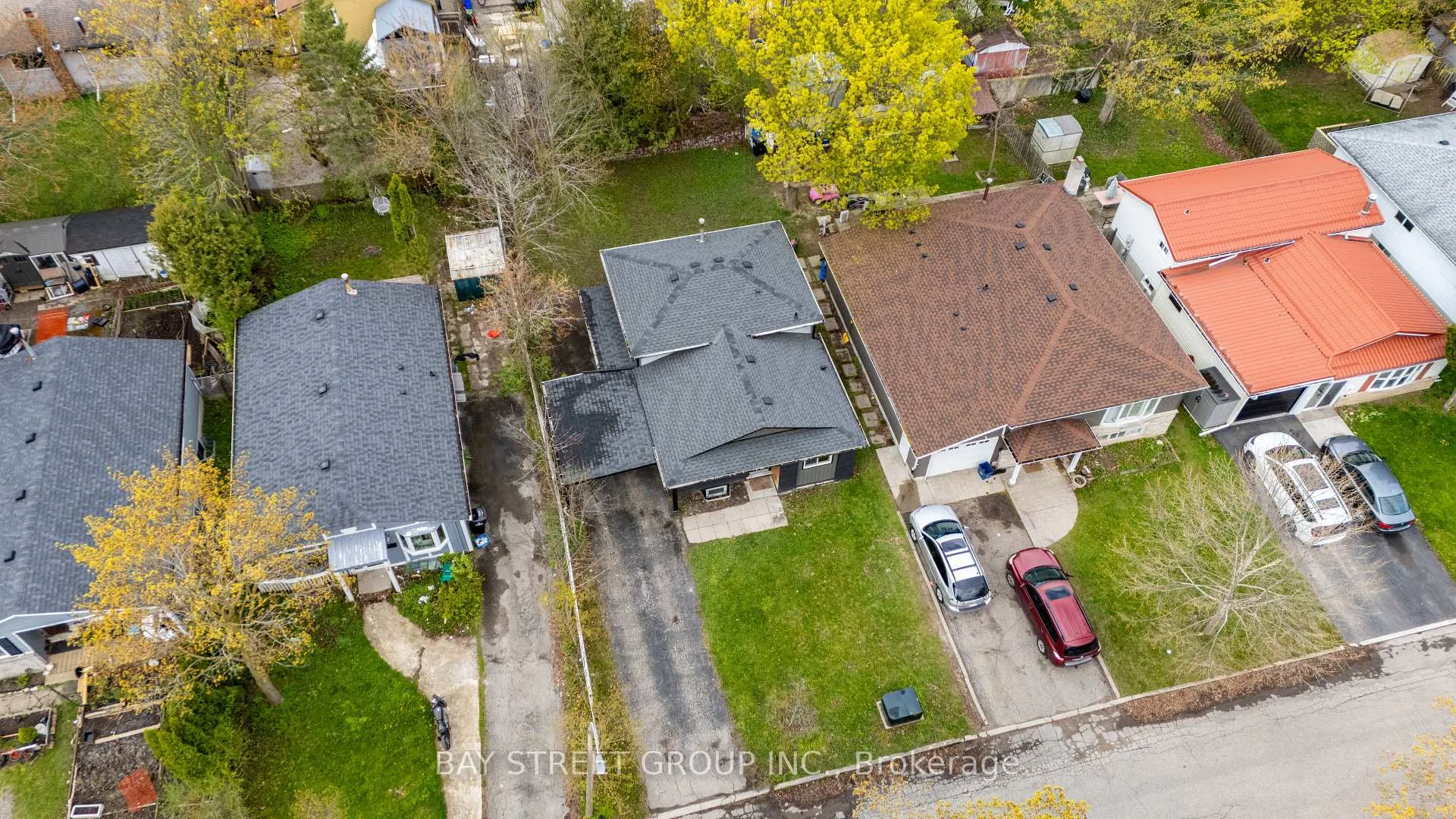 Photo 3 of 41 Helene Crescent, Waterloo, Maple Hills — HOMEH