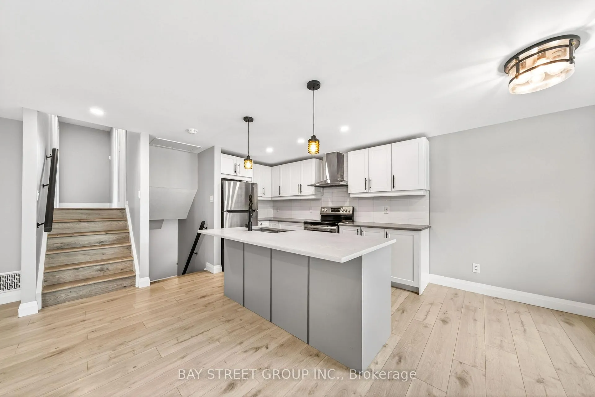 Photo 6 of 41 Helene Crescent, Waterloo, Maple Hills — HOMEH