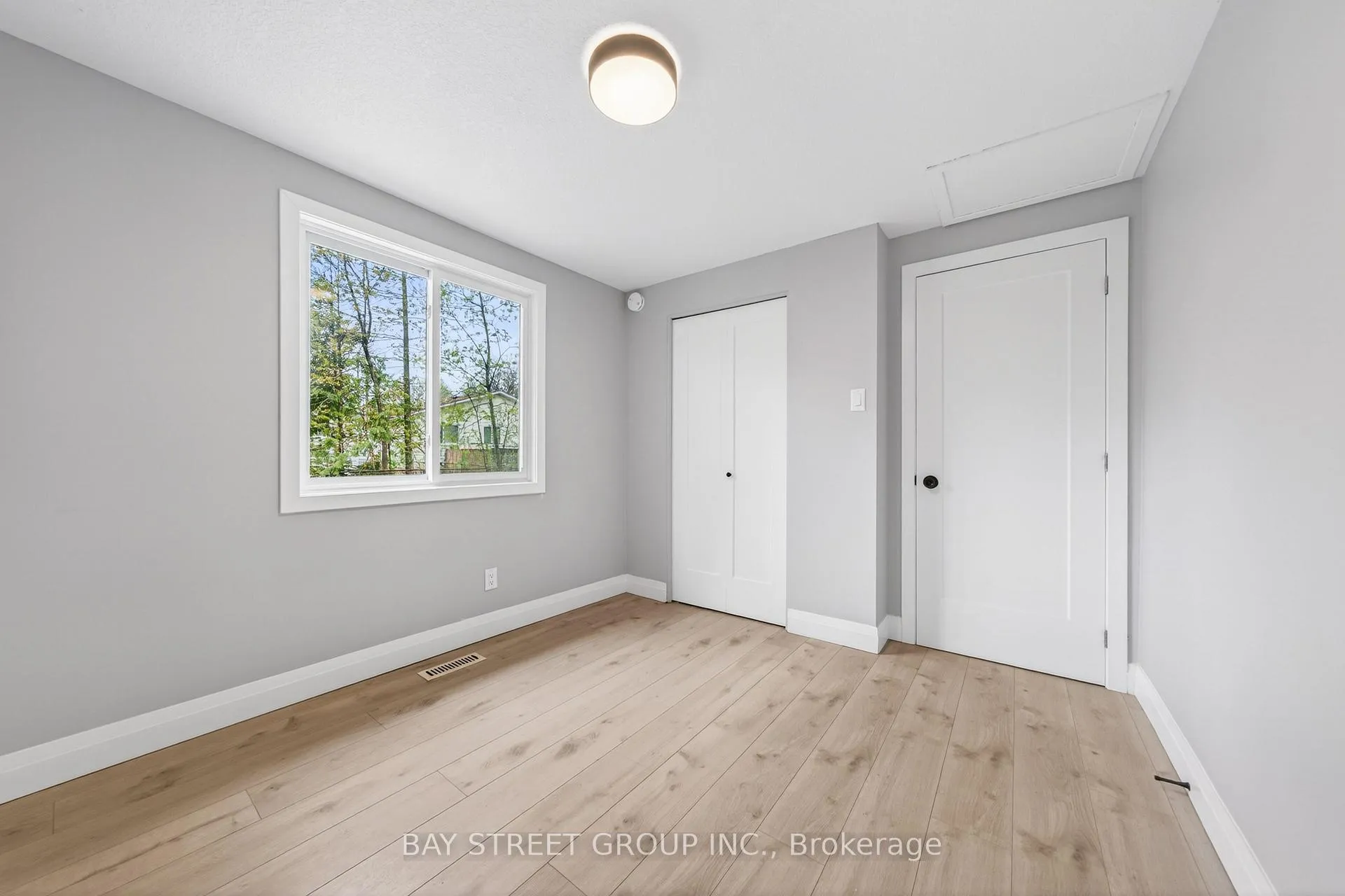 Photo 23 of 41 Helene Crescent, Waterloo, Maple Hills — HOMEH