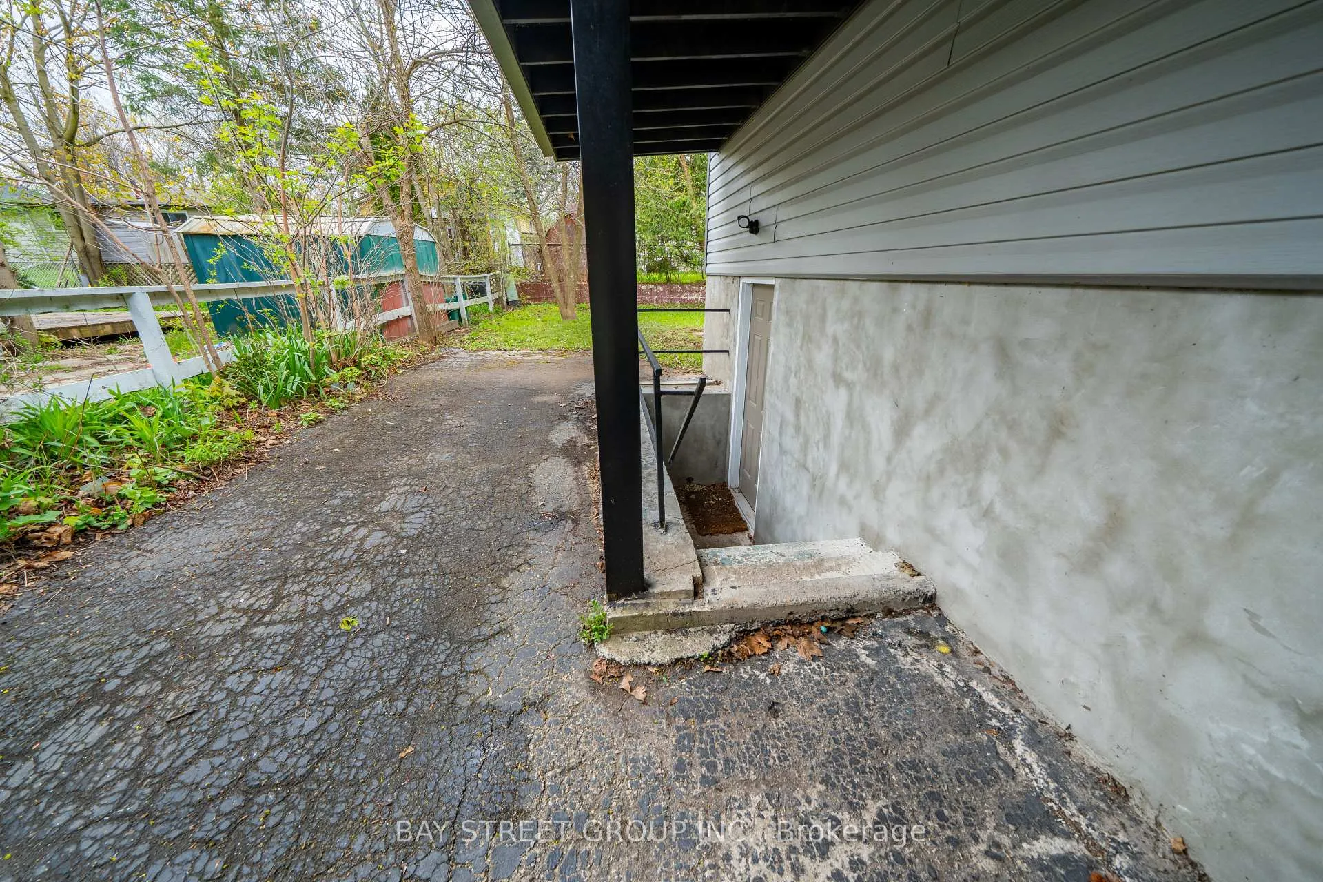 Photo 36 of 41 Helene Crescent, Waterloo, Maple Hills — HOMEH