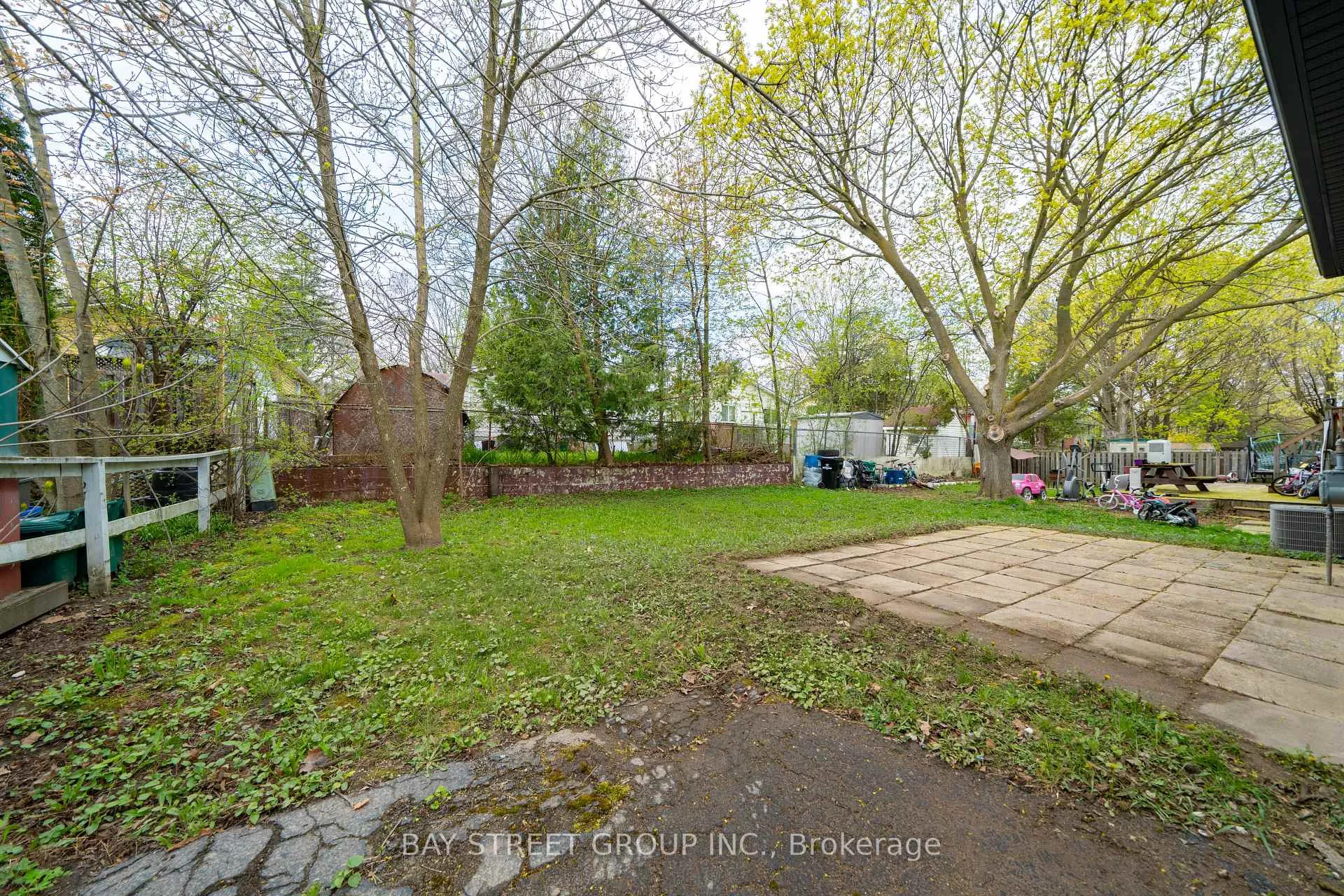 Photo 37 of 41 Helene Crescent, Waterloo, Maple Hills — HOMEH