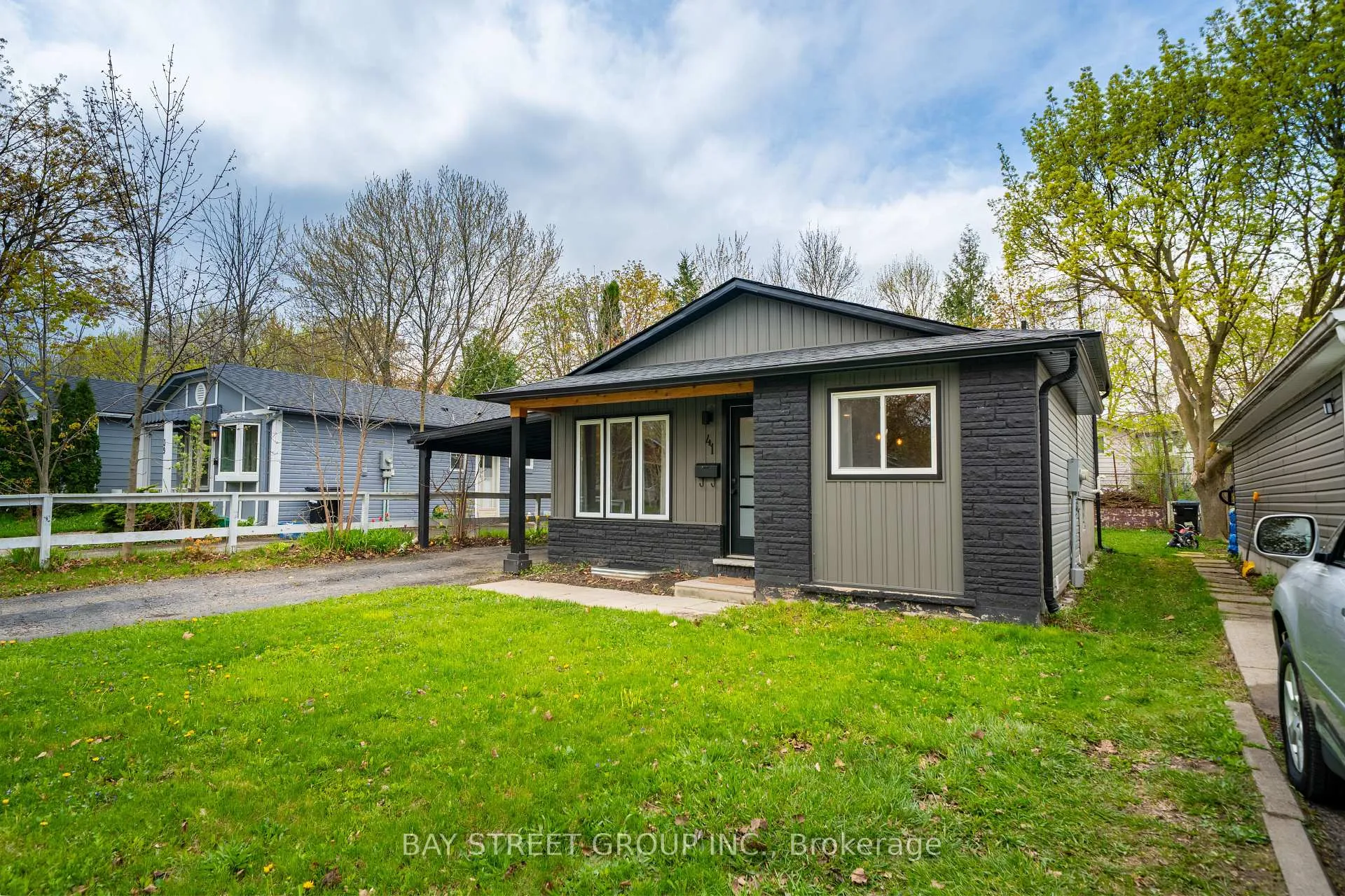 Photo 44 of 41 Helene Crescent, Waterloo, Maple Hills — HOMEH