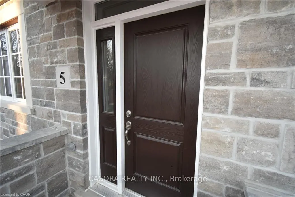 Photo 3 of Unit 5, 2362 New Street, Burlington, Brant — HOMEH