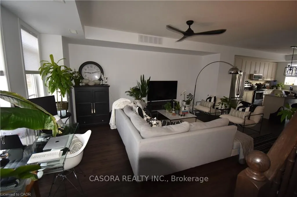 Photo 6 of Unit 5, 2362 New Street, Burlington, Brant — HOMEH