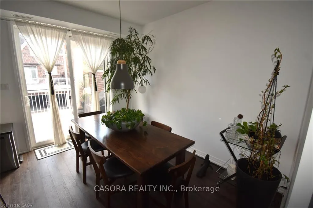 Photo 8 of Unit 5, 2362 New Street, Burlington, Brant — HOMEH