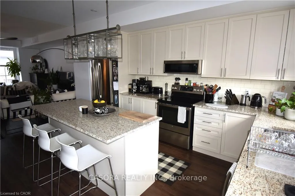 Photo 10 of Unit 5, 2362 New Street, Burlington, Brant — HOMEH