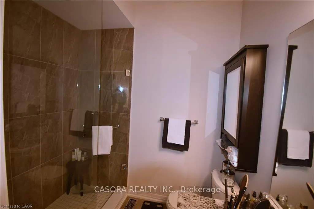 Photo 16 of Unit 5, 2362 New Street, Burlington, Brant — HOMEH