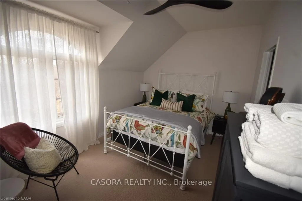 Photo 18 of Unit 5, 2362 New Street, Burlington, Brant — HOMEH
