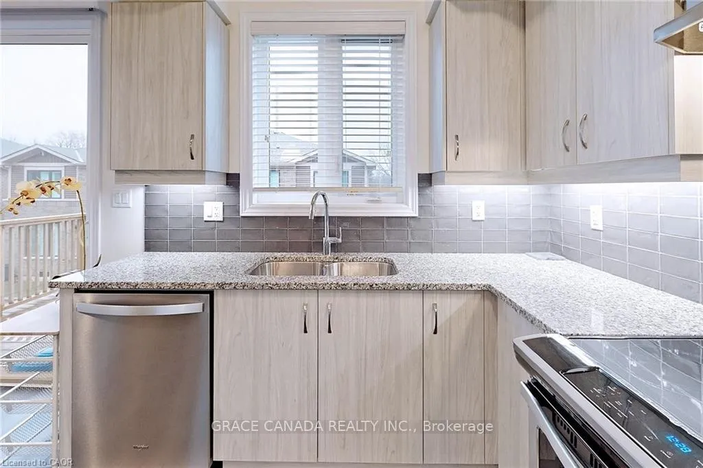 Photo 13 of Unit 60, 288 Glover Road S, Hamilton, Fruitland — HOMEH