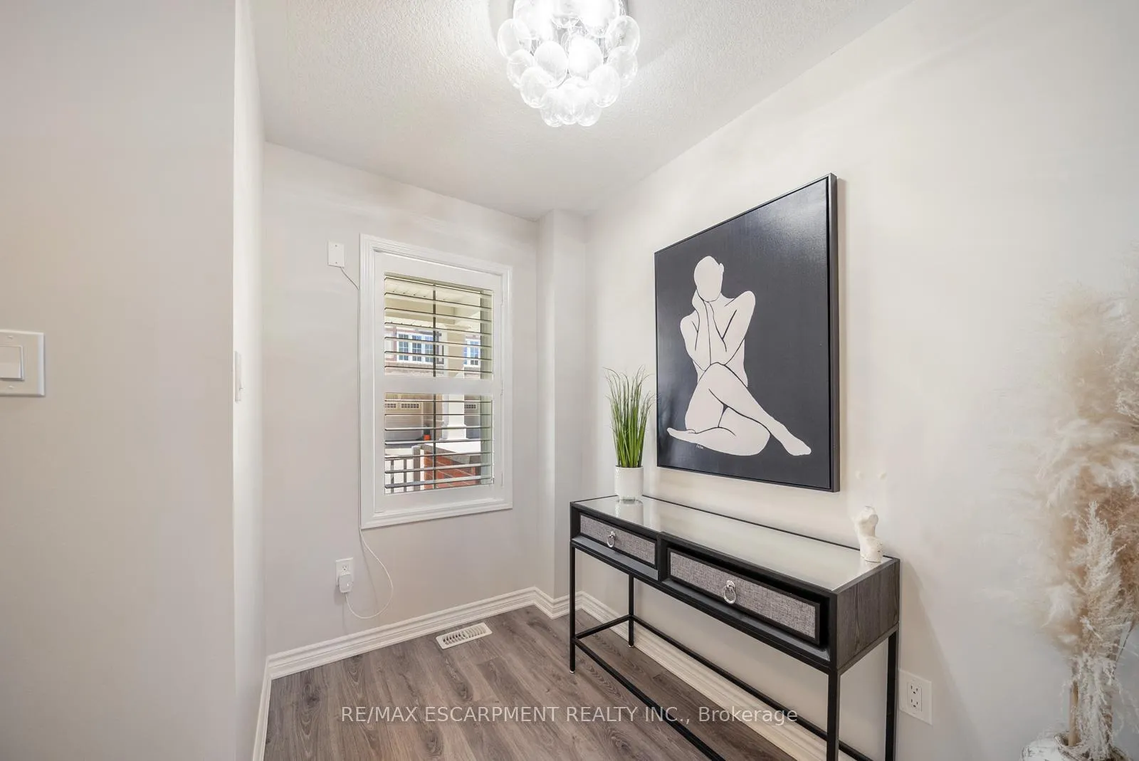 Photo 5 of Unit 44, 22 Spring Creek Drive, Hamilton, Waterdown — HOMEH