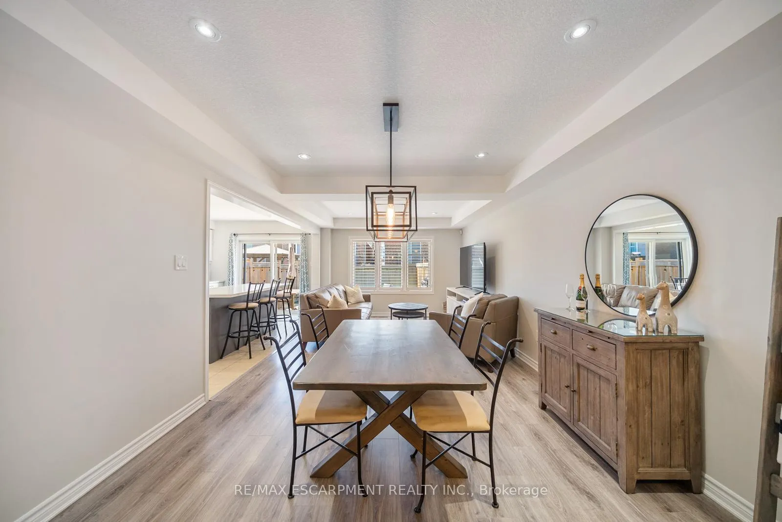 Photo 7 of Unit 44, 22 Spring Creek Drive, Hamilton, Waterdown — HOMEH