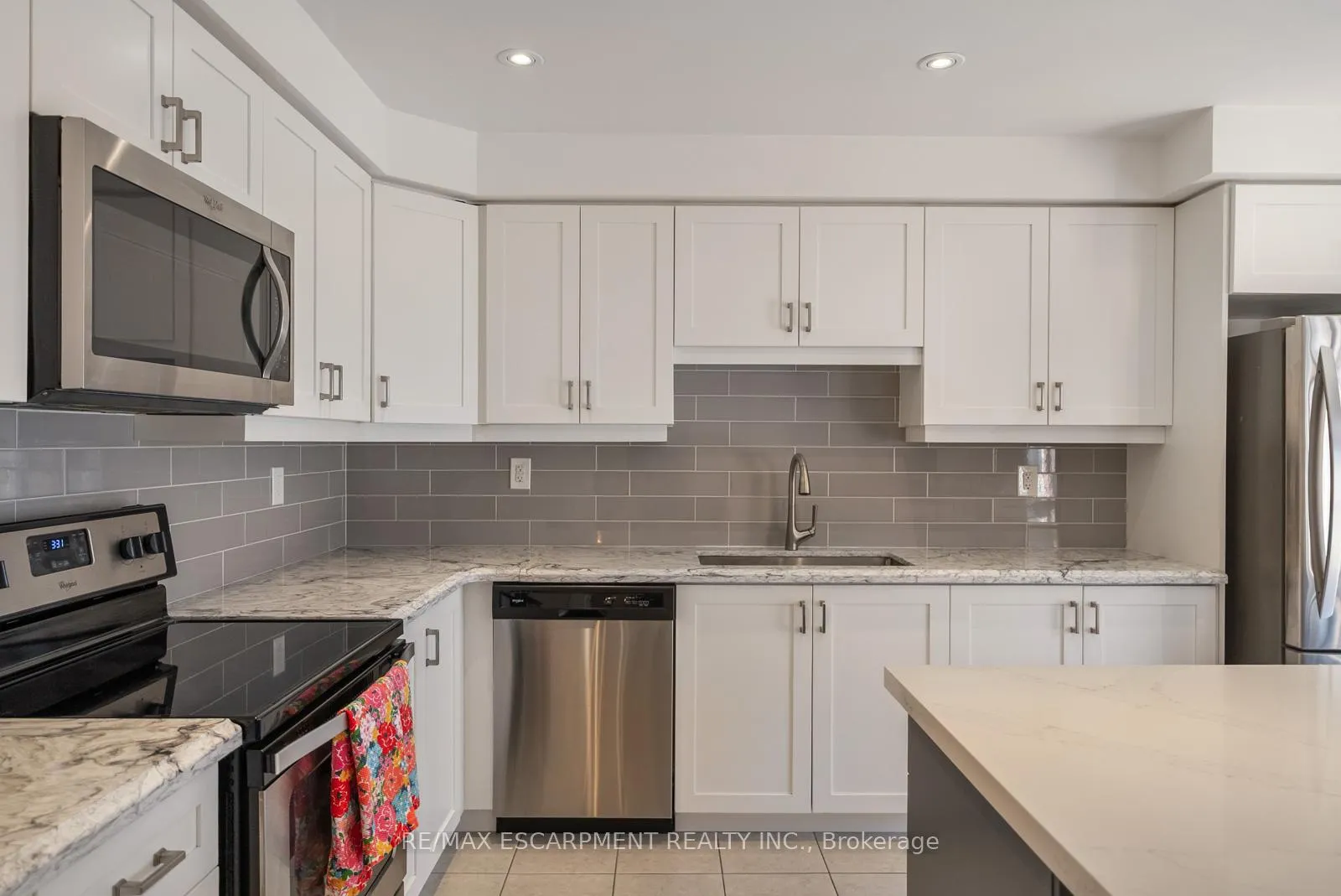 Photo 14 of Unit 44, 22 Spring Creek Drive, Hamilton, Waterdown — HOMEH