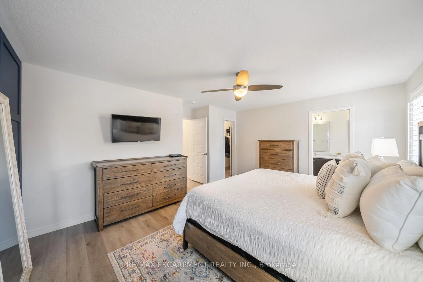Photo 24 of Unit 44, 22 Spring Creek Drive, Hamilton, Waterdown — HOMEH