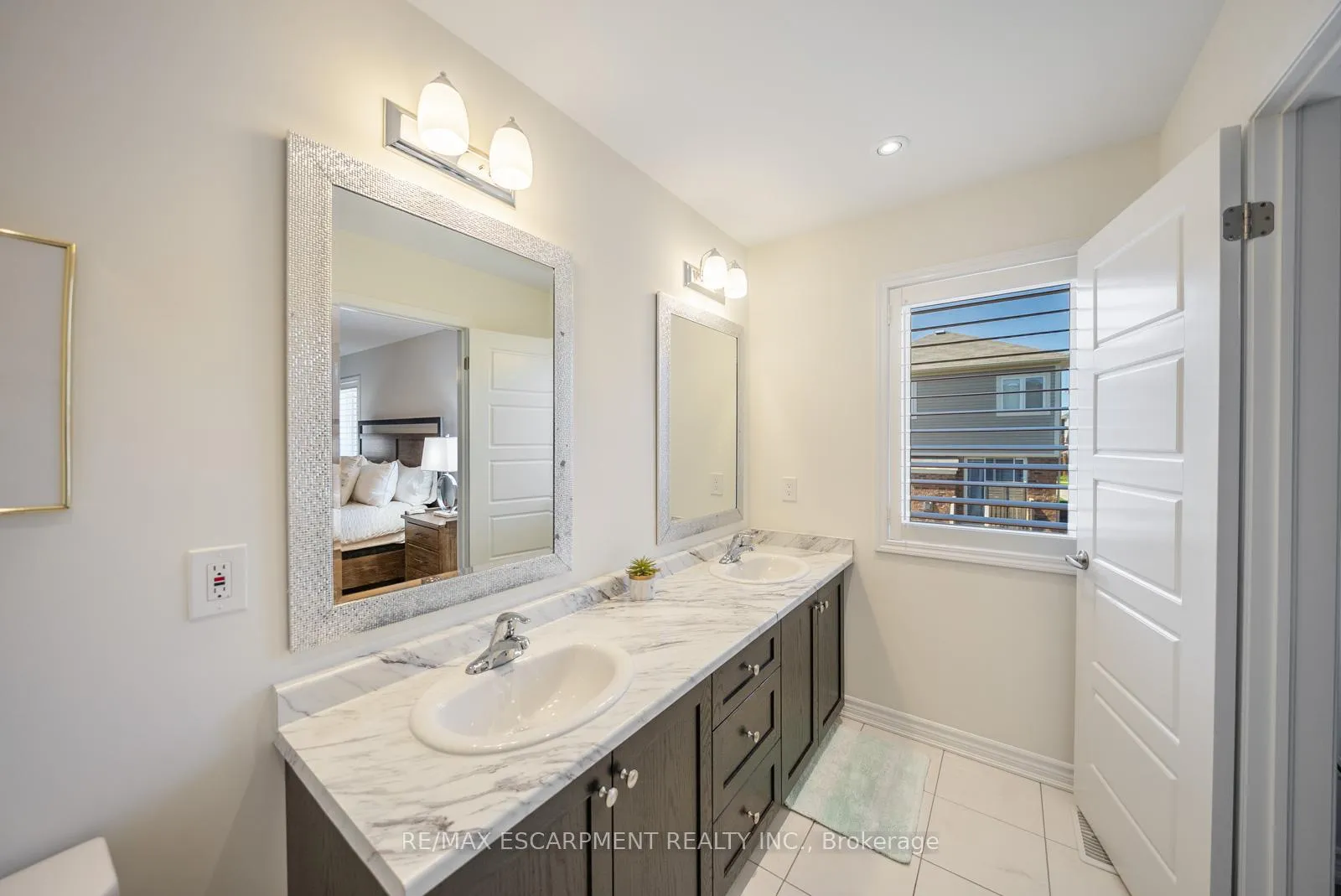Photo 27 of Unit 44, 22 Spring Creek Drive, Hamilton, Waterdown — HOMEH