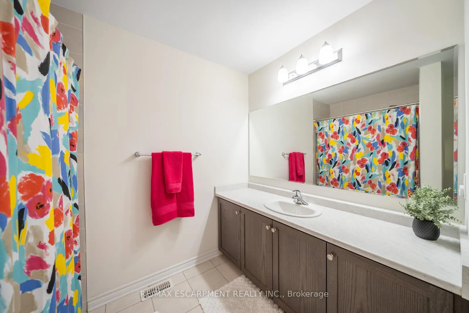 Photo 34 of Unit 44, 22 Spring Creek Drive, Hamilton, Waterdown — HOMEH