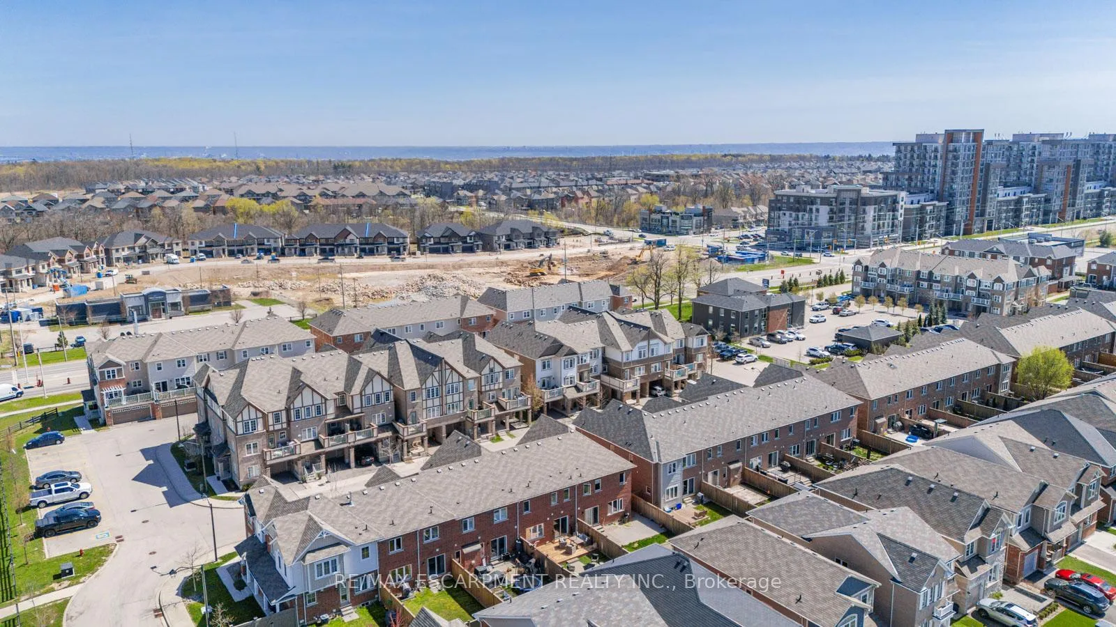 Photo 46 of Unit 44, 22 Spring Creek Drive, Hamilton, Waterdown — HOMEH