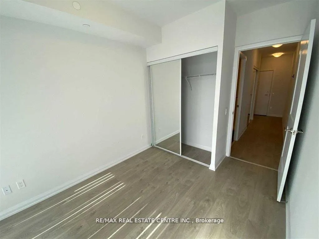Photo 8 of Unit 2708, 7895 Jane Street E, Vaughan, Concord — HOMEH