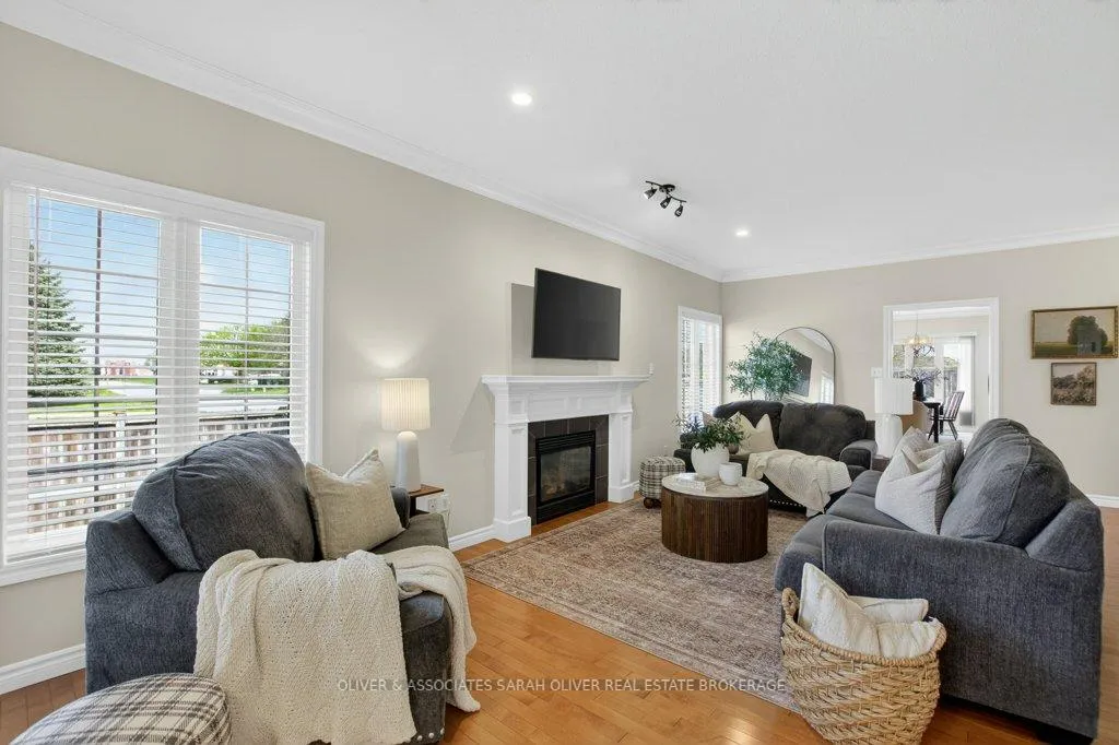 Photo 6 of Unit 1, 200 Enterprise Drive, Middlesex Centre, Kilworth — HOMEH